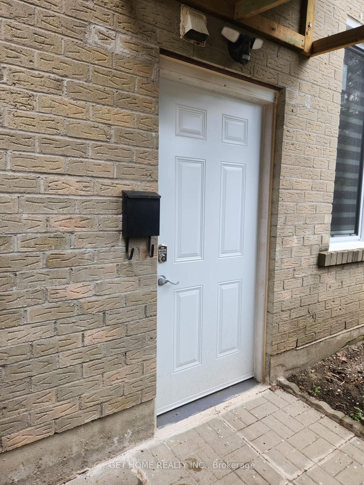 34 Ravenscroft Road, Ajax
