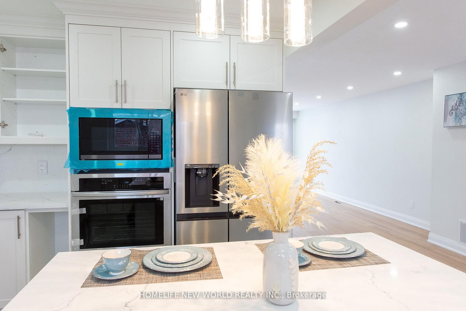 1 CLYDESDALE Drive Unit Main Fl, Hillcrest Village / Bayview Village, ON M2J 3N1 - Photo 1