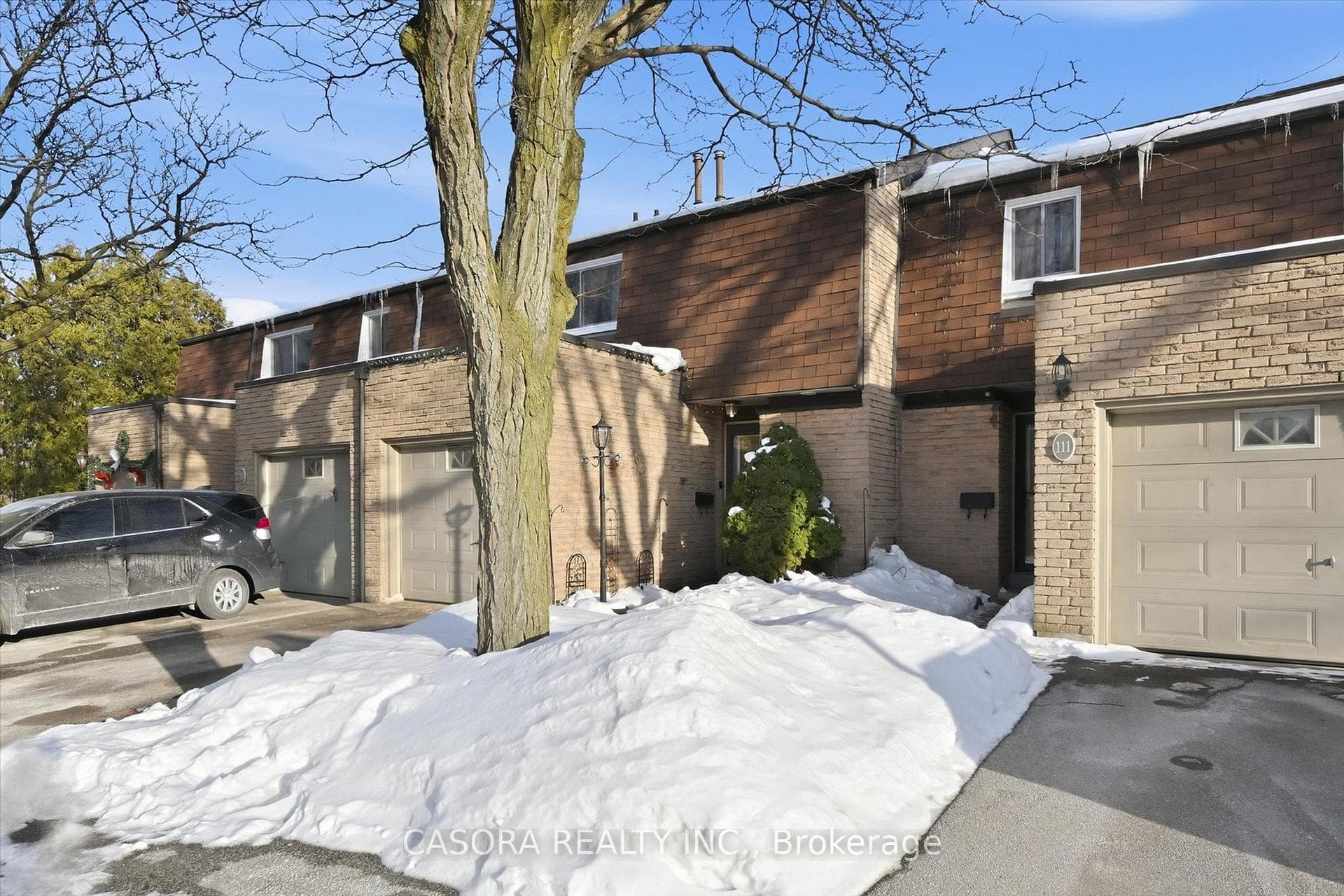 680 Regency Court Unit 112, Burlington, ON L7N 3L9 - Photo 1