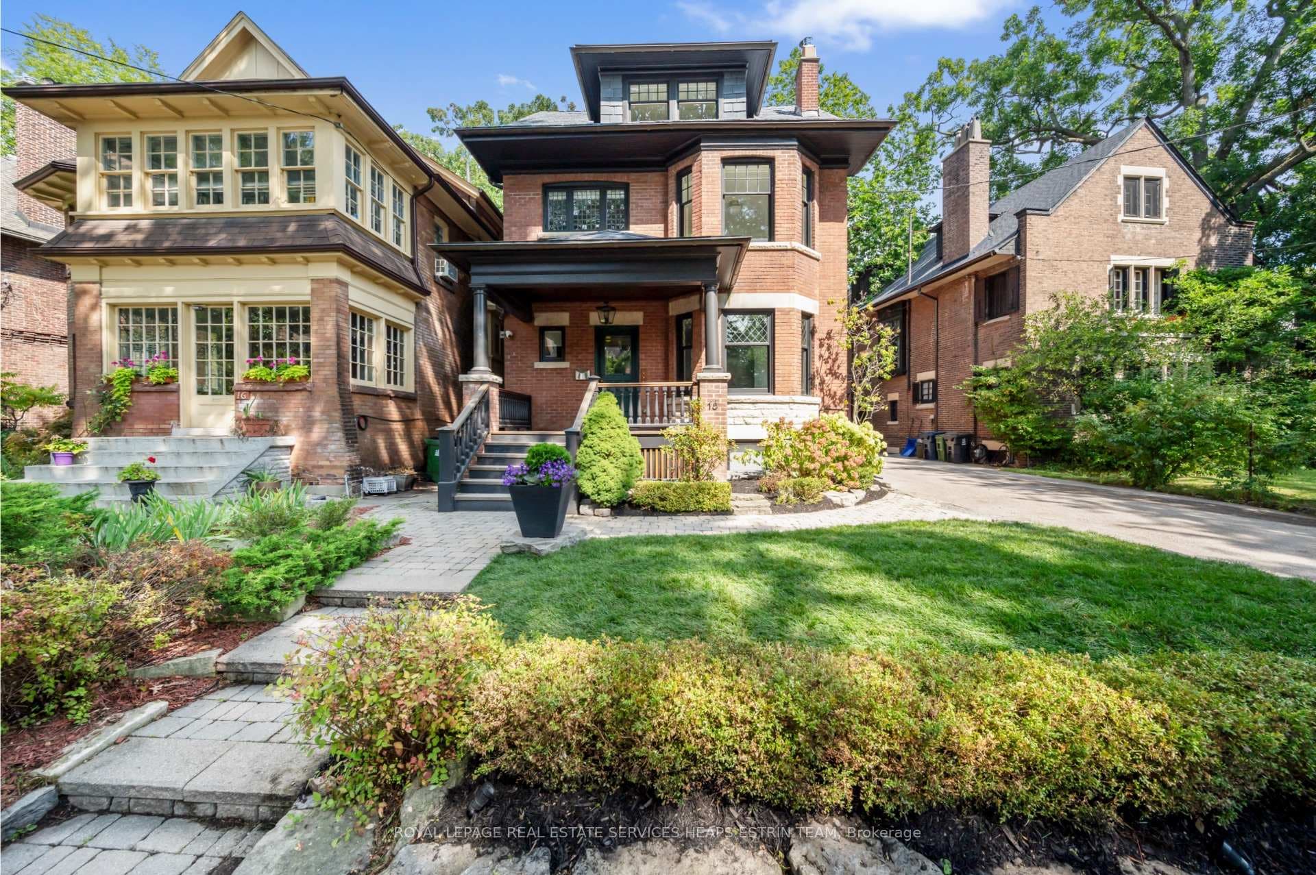 18 Castle Frank Crescent Unit Third, Rosedale / Moore Park, ON M4W 3A3 - Photo 1