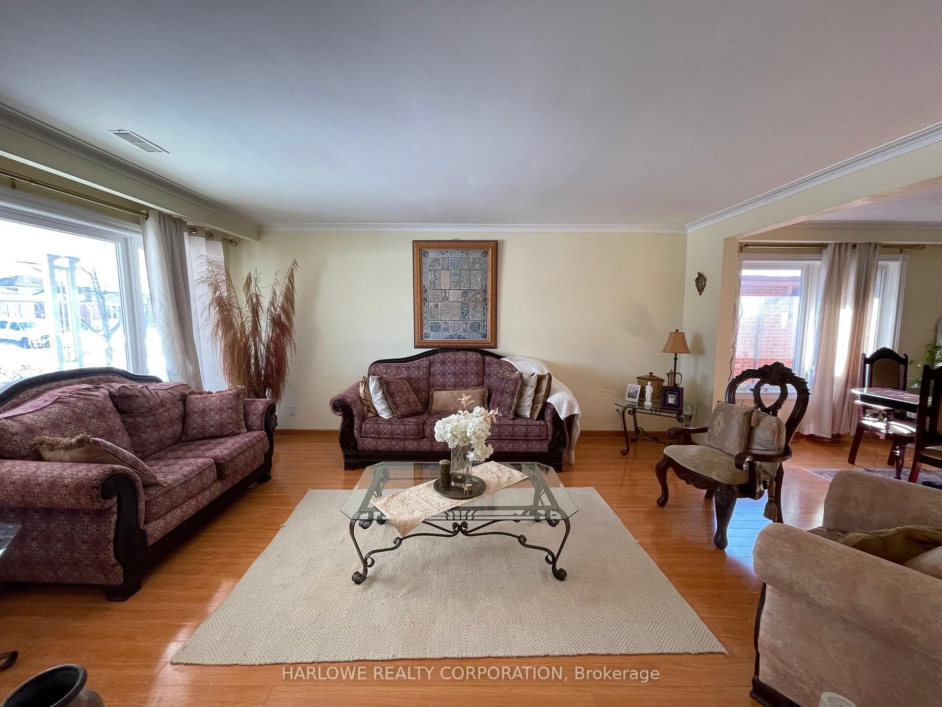245 Derrydown Road, Toronto W05