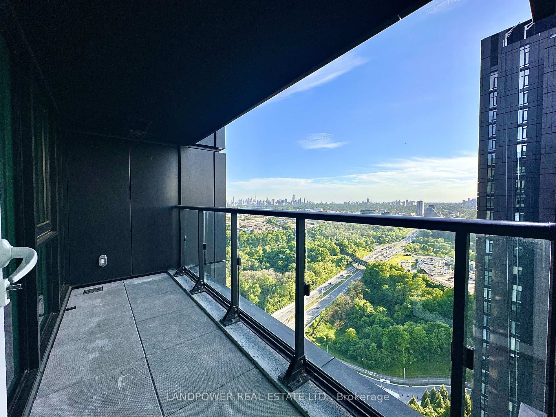 5 Quarrington Lane Unit 3201, Don Mills / Parkwoods / Victoria Village, ON M3C 0S5 - Photo 1