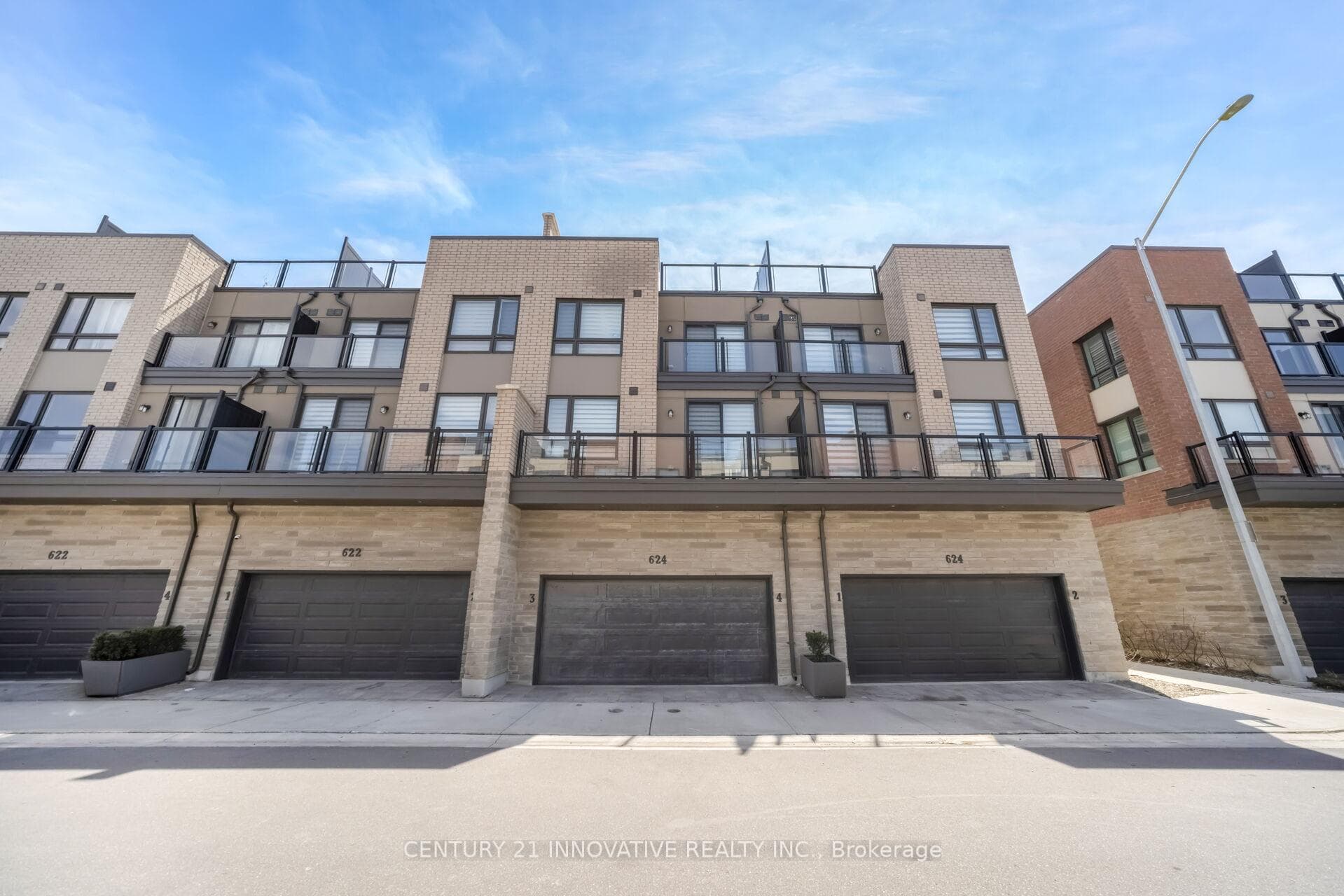 624 Rexdale Boulevard Unit 4, Etobicoke (West Mall / Rexdale), ON M9W 0G1 - Photo 1