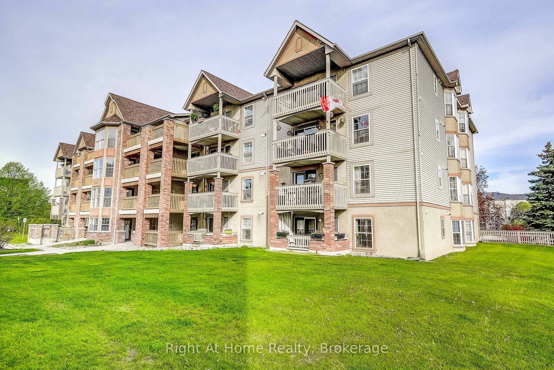 4005 Kilmer Drive Unit 212, Burlington, ON L7M 4M2 - Photo 1