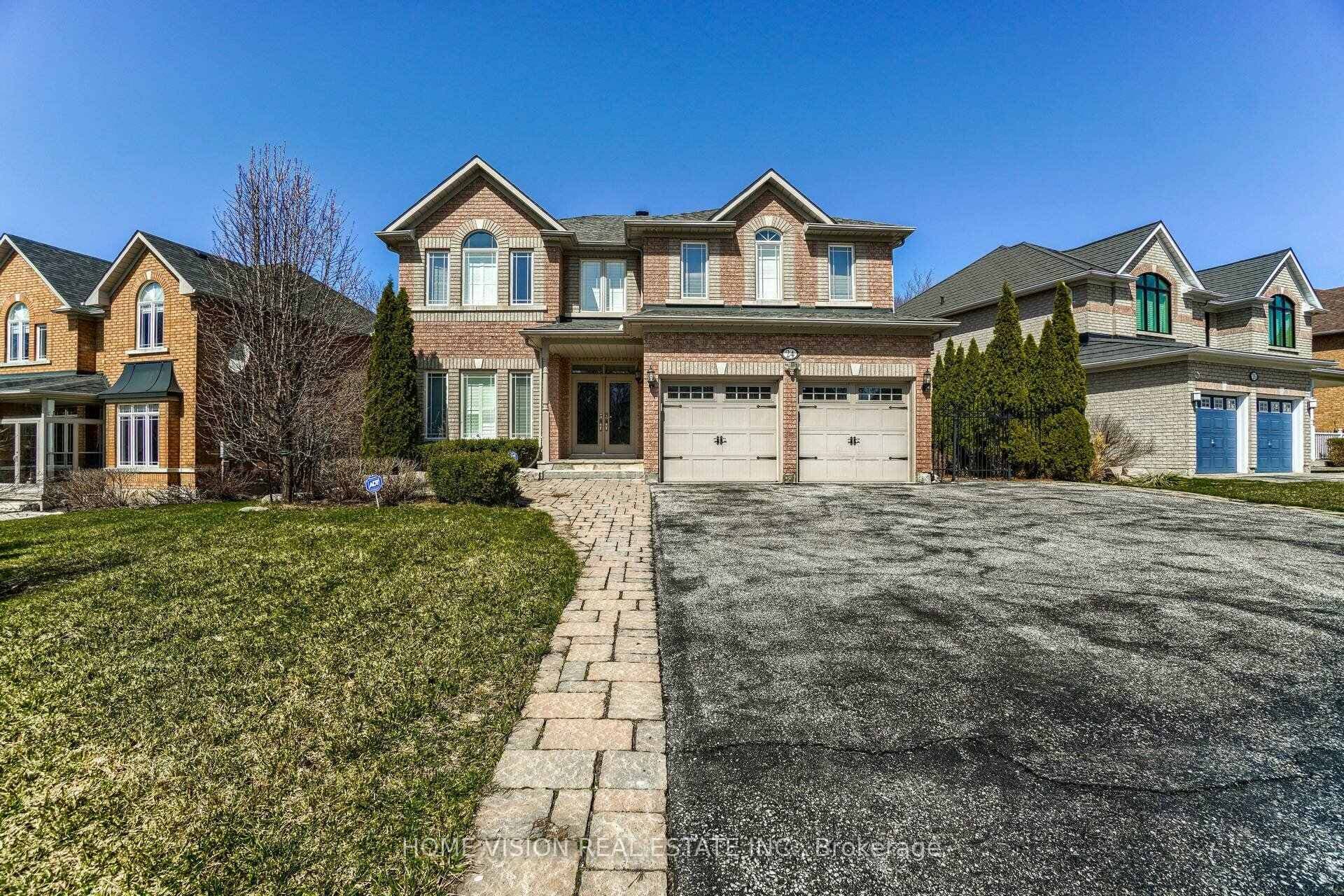 24 Sandbanks Drive Unit BSMT, Richmond Hill