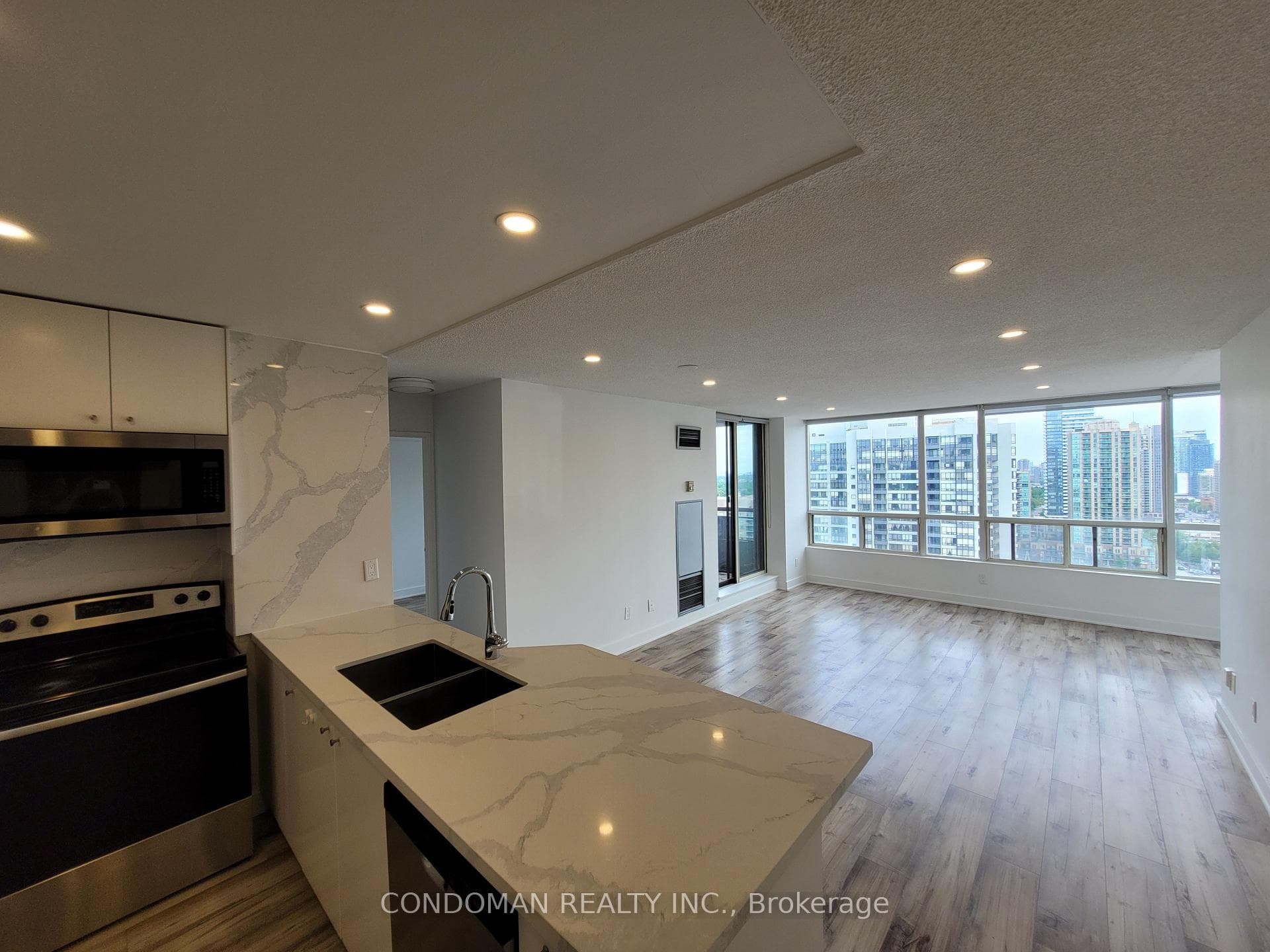 5765 Yonge Street Unit Ph101, Toronto C14