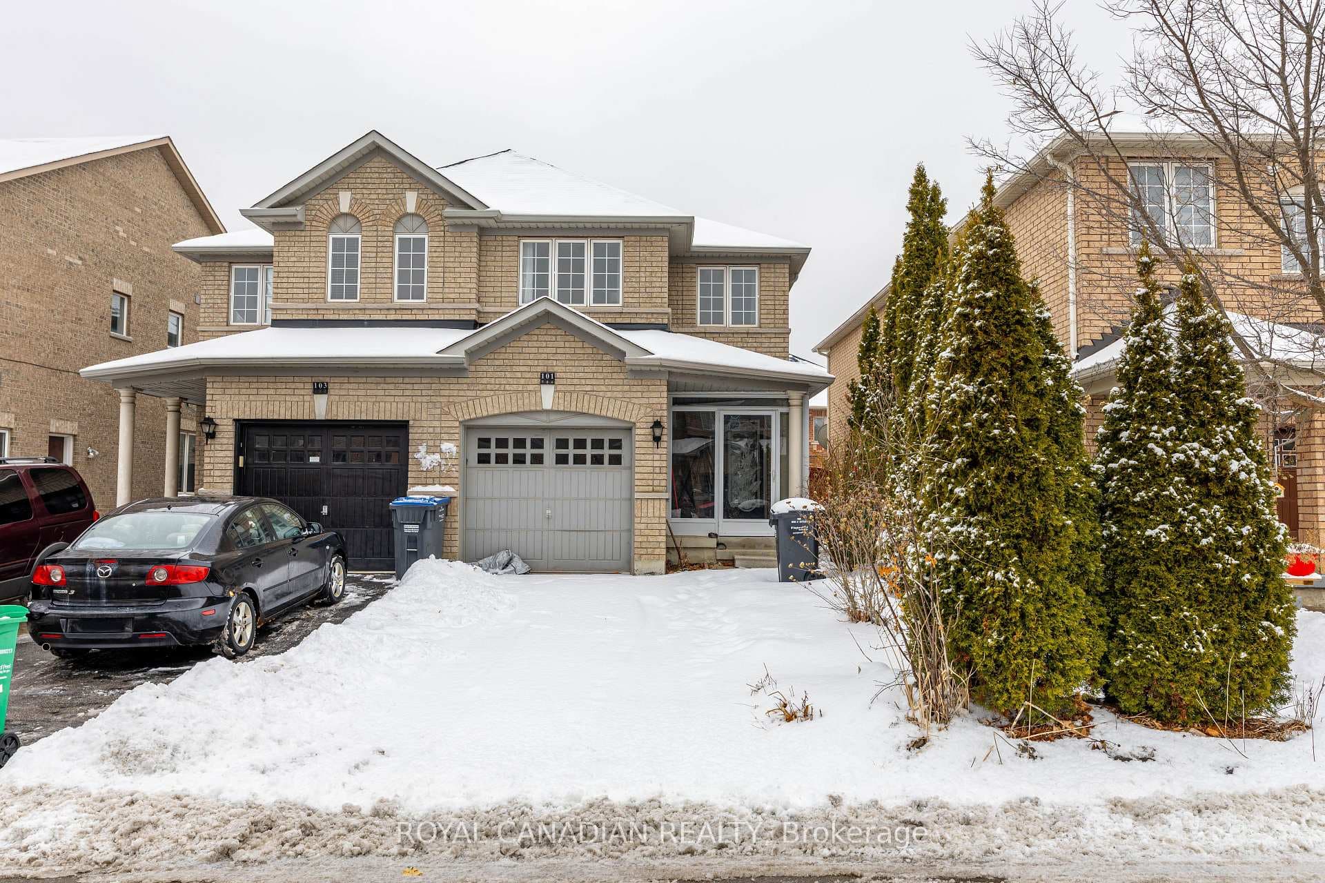 101 Crystalview Crescent, Brampton, ON L6P 2S2 - Photo 1