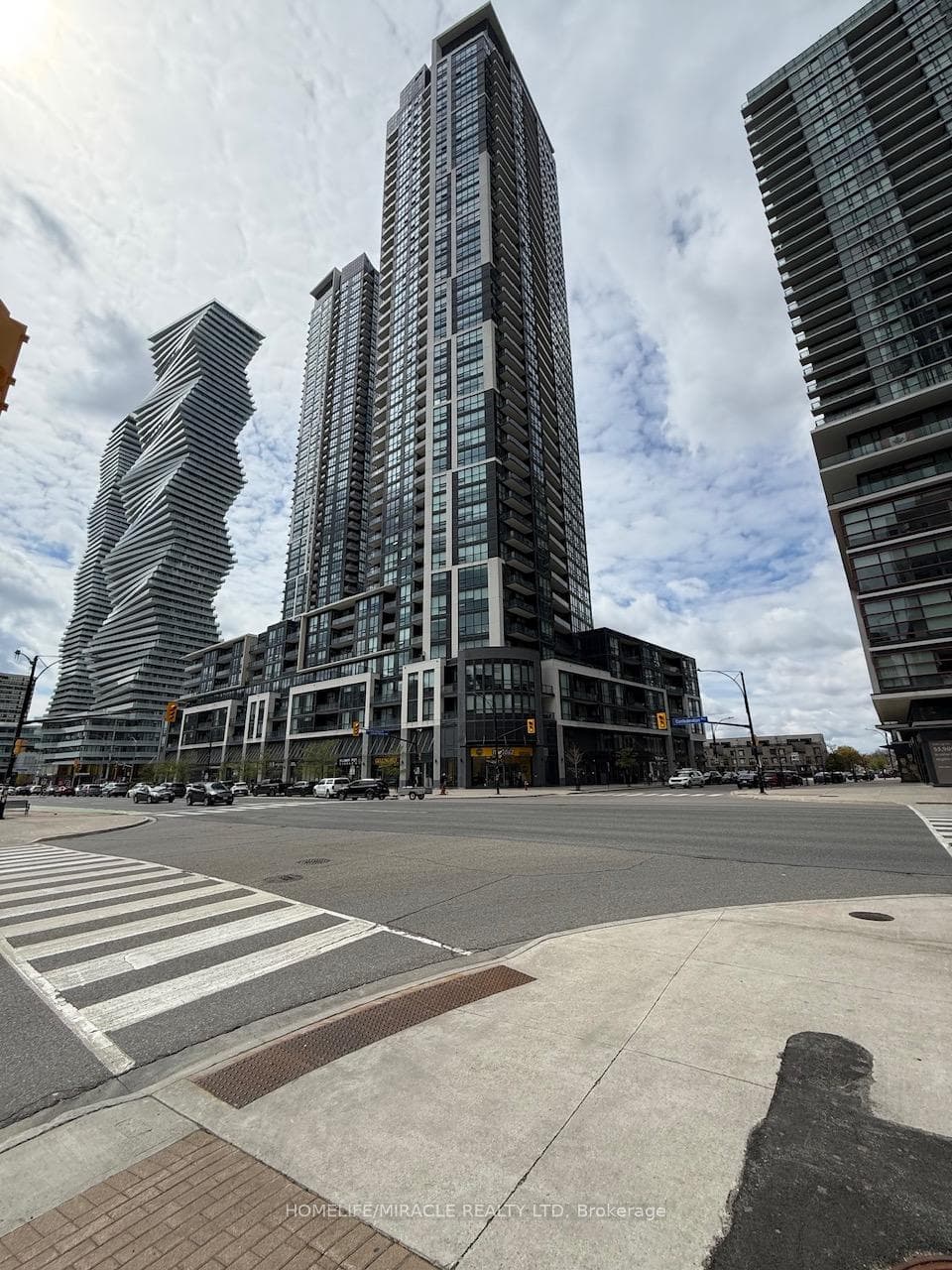 510 Curran Place Unit 3810, Mississauga, ON L5B 0J8 - Photo 1