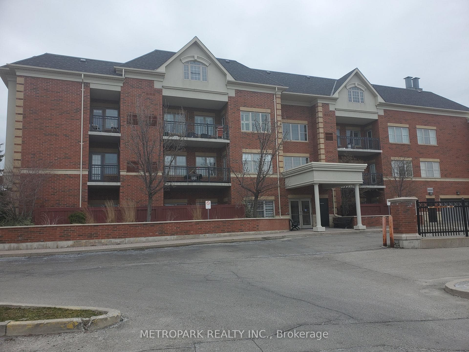 9973 Keele Street Unit 101, Vaughan, ON L6A 3Y5 - Photo 1