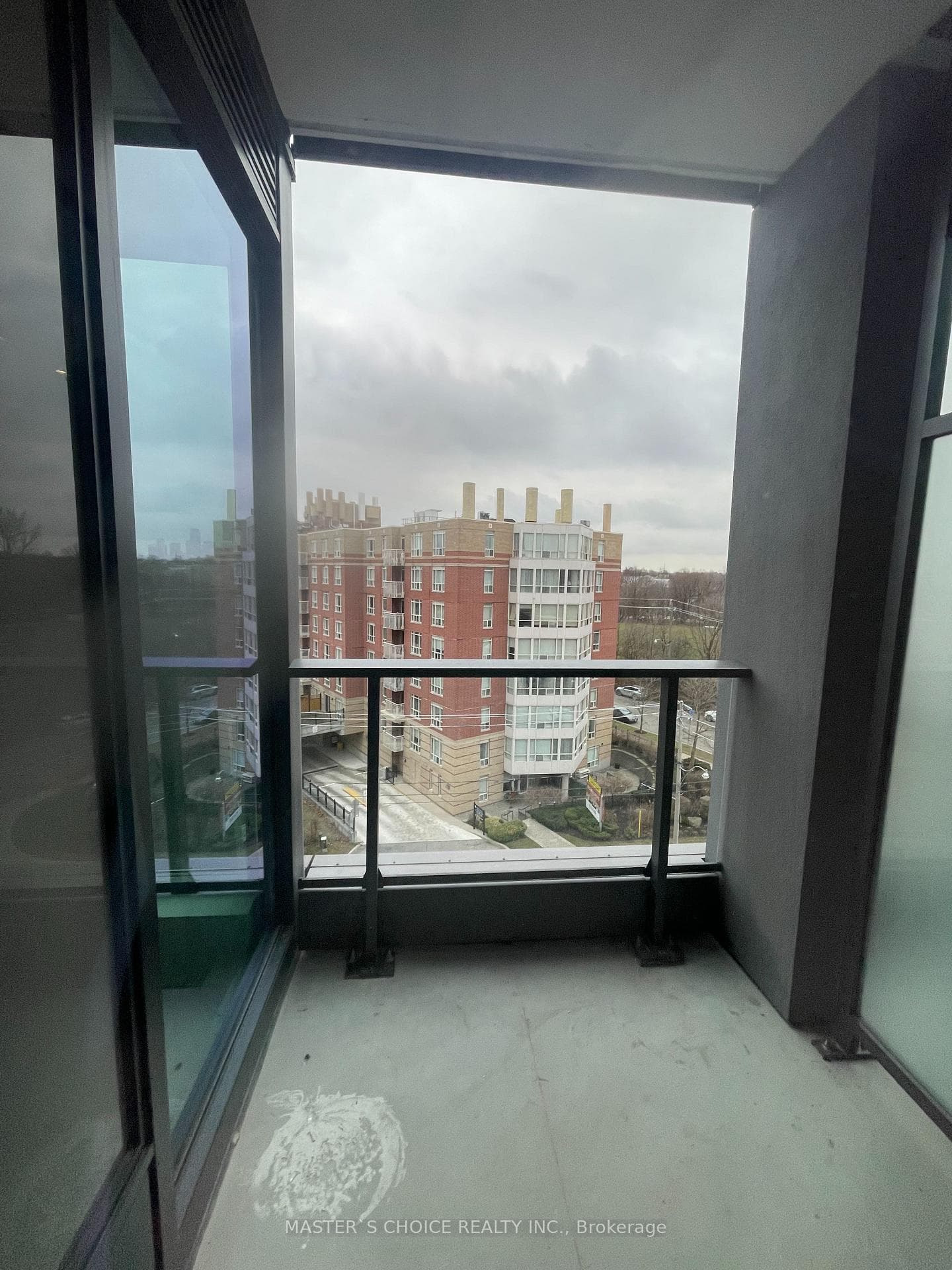 250 Lawrence Avenue Unit 617, Toronto C04
