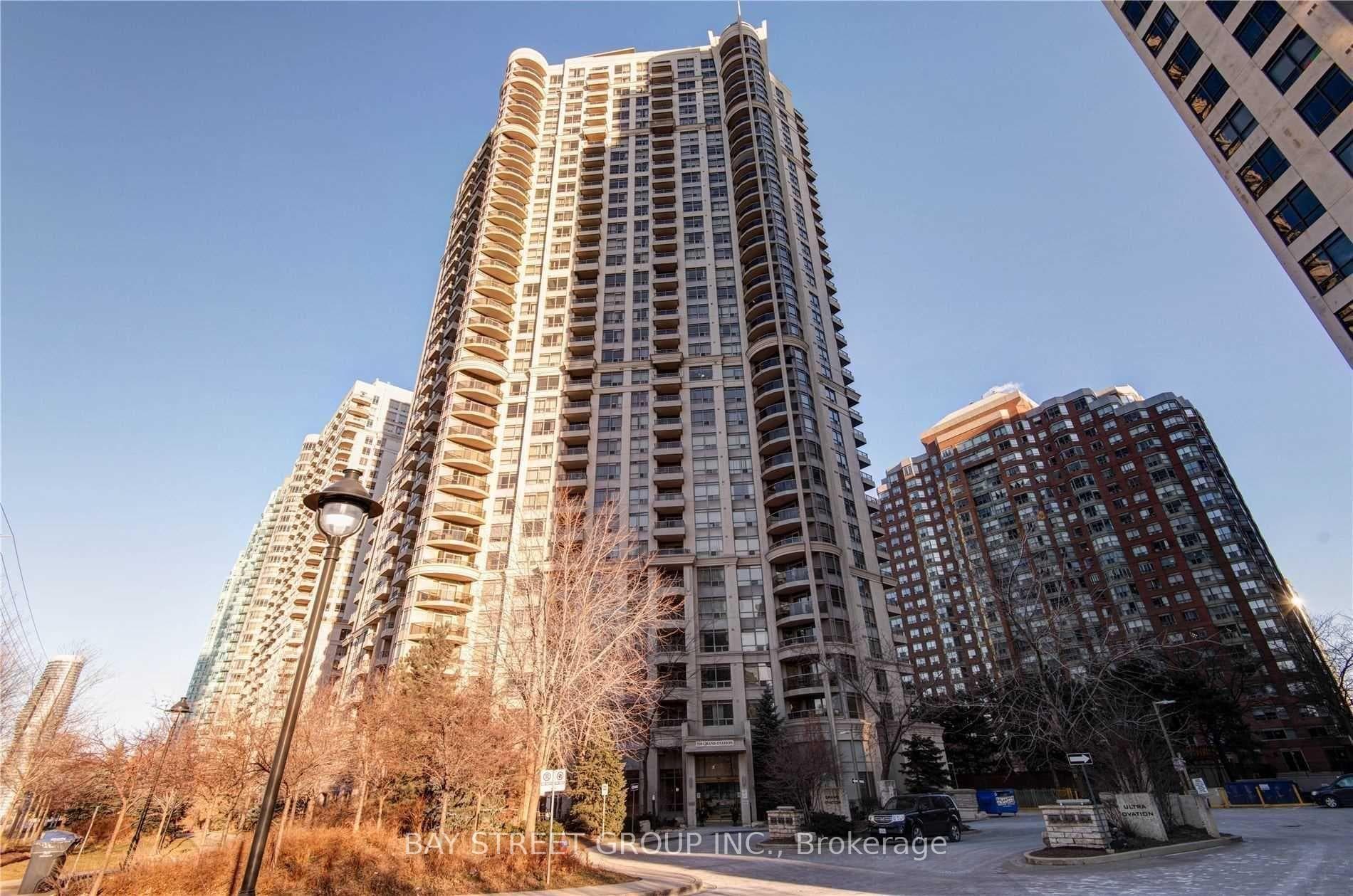 310 Burnhamthorpe Road Unit 1913, Mississauga, ON L5B 3Y5 - Photo 1