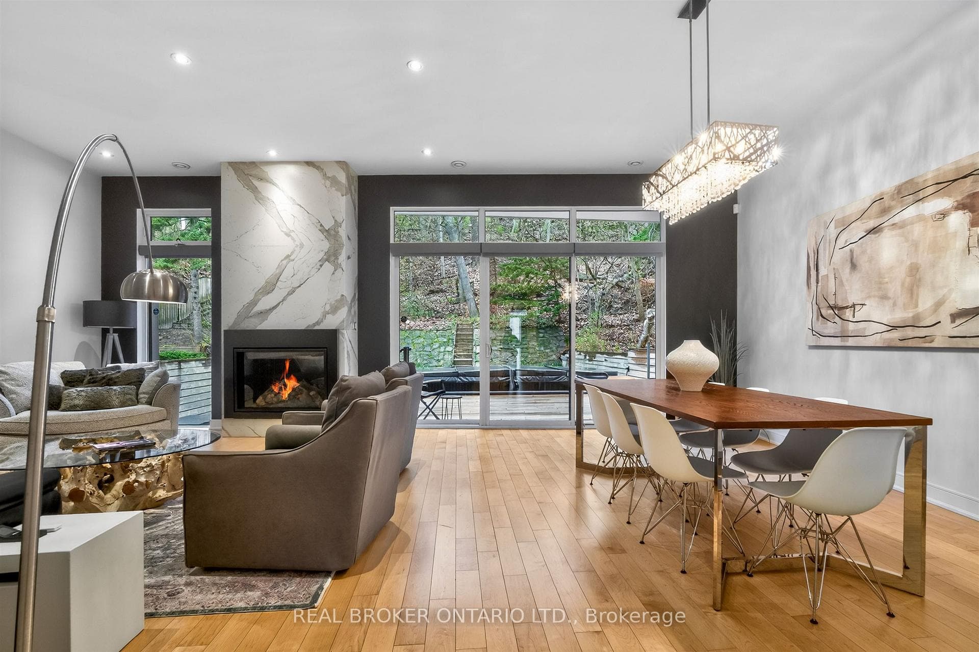 88 South Kingsway Way, High Park / Junction / Roncesvalles, ON M6S 3T3 - Photo 1