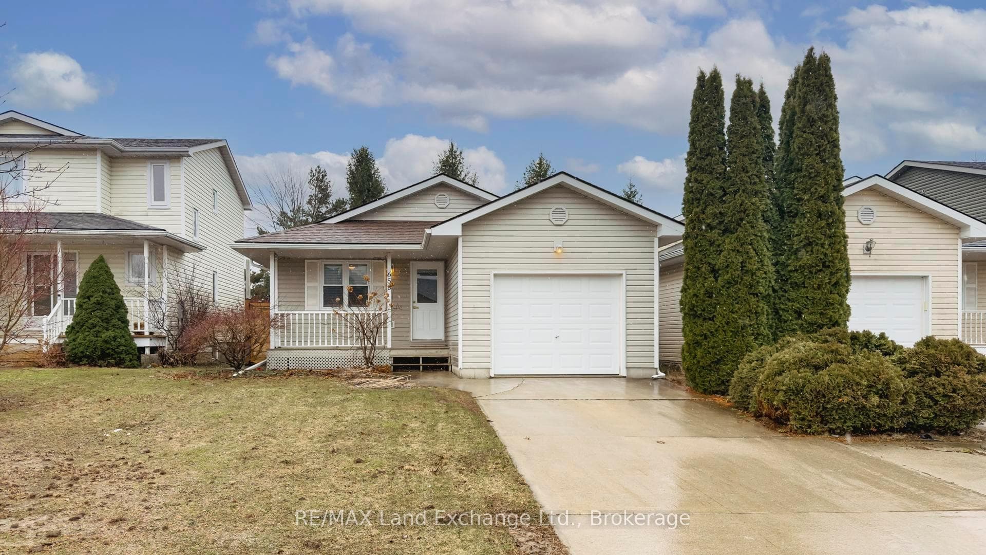 658 Stewart Drive, Kincardine, ON N2Z 3B4 - Photo 1