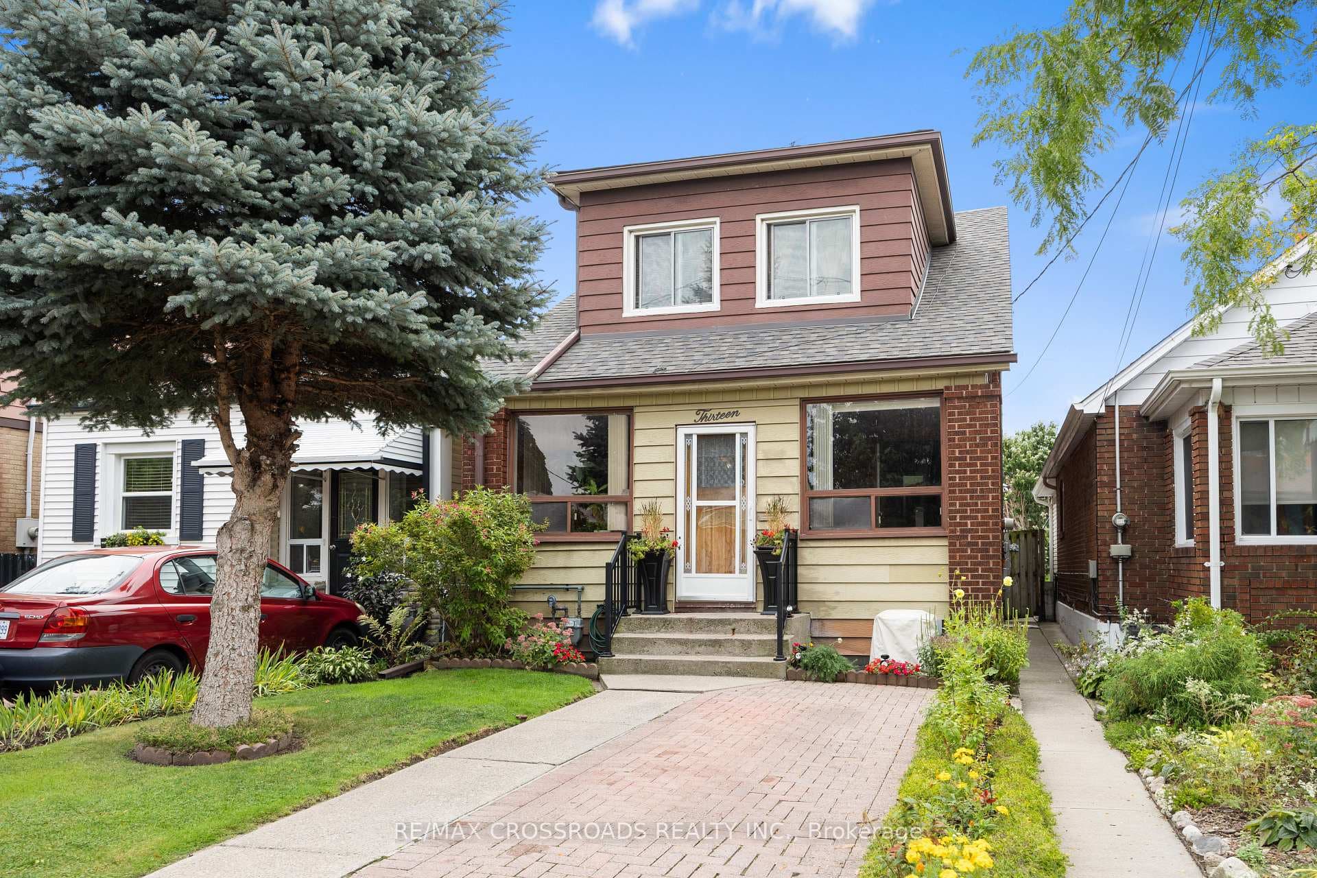 13 Homeview Avenue, Keelesdale / Eglinton West, ON M6N 1S9 - Photo 1