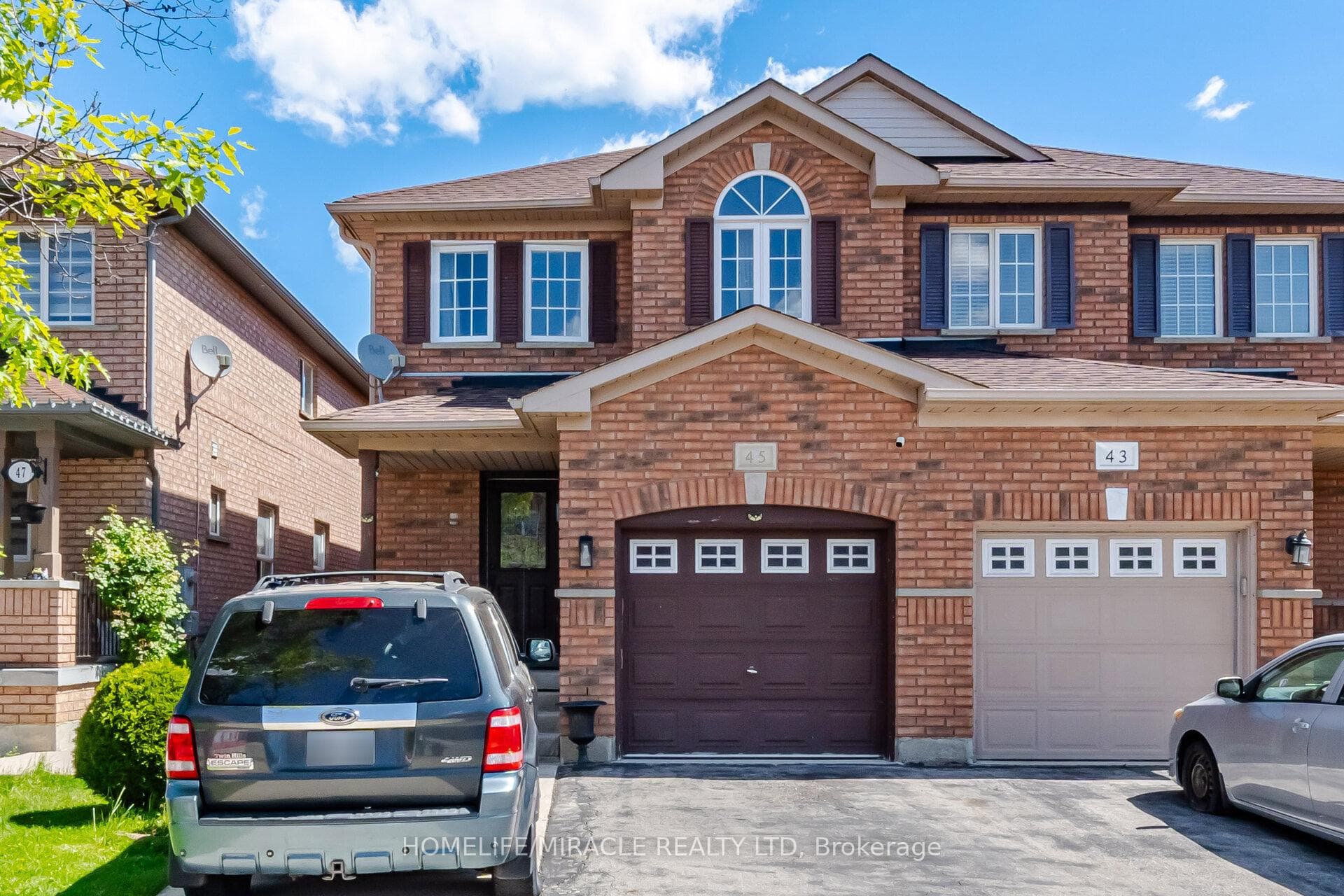 45 Ridgefield Court, Brampton, ON L6P 1B4 - Photo 1