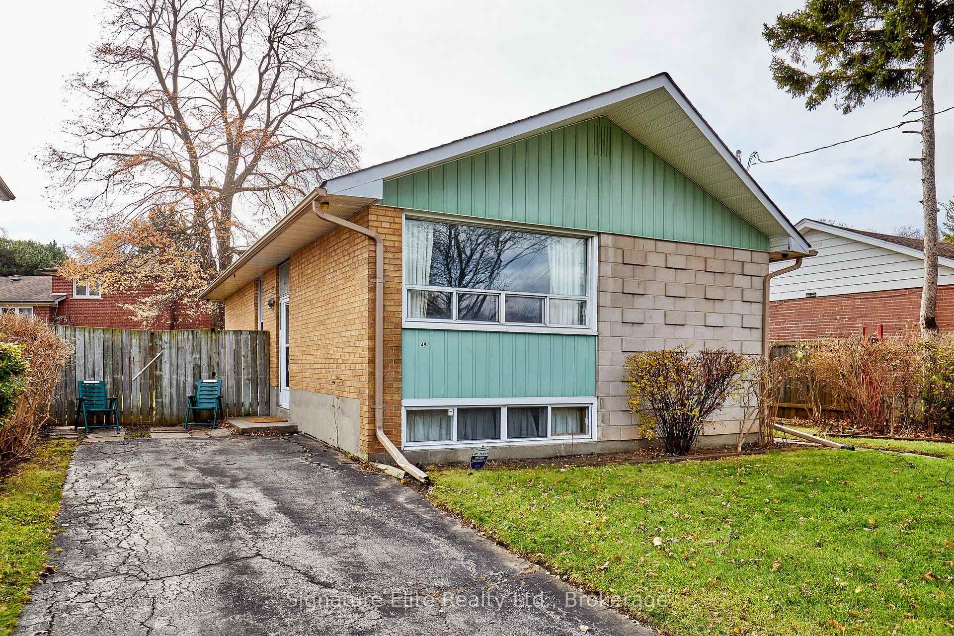 49 Savarin Street, Scarborough Town Centre, ON M1J 1Z9 - Photo 1