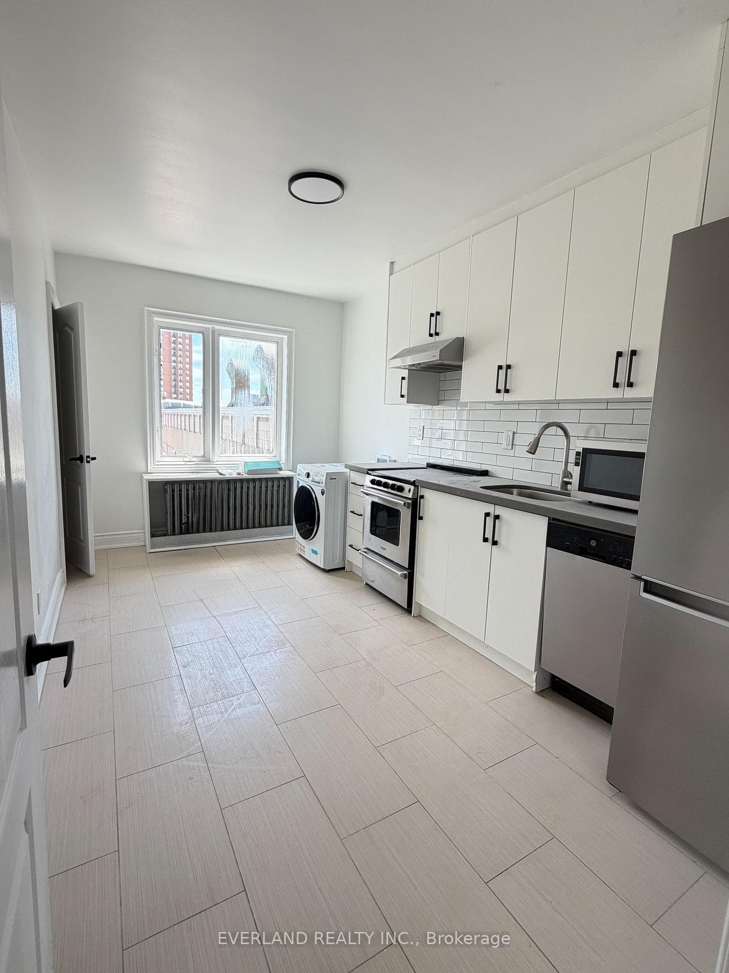 247 Belgravia Avenue Unit 2nd Floor, Toronto W04