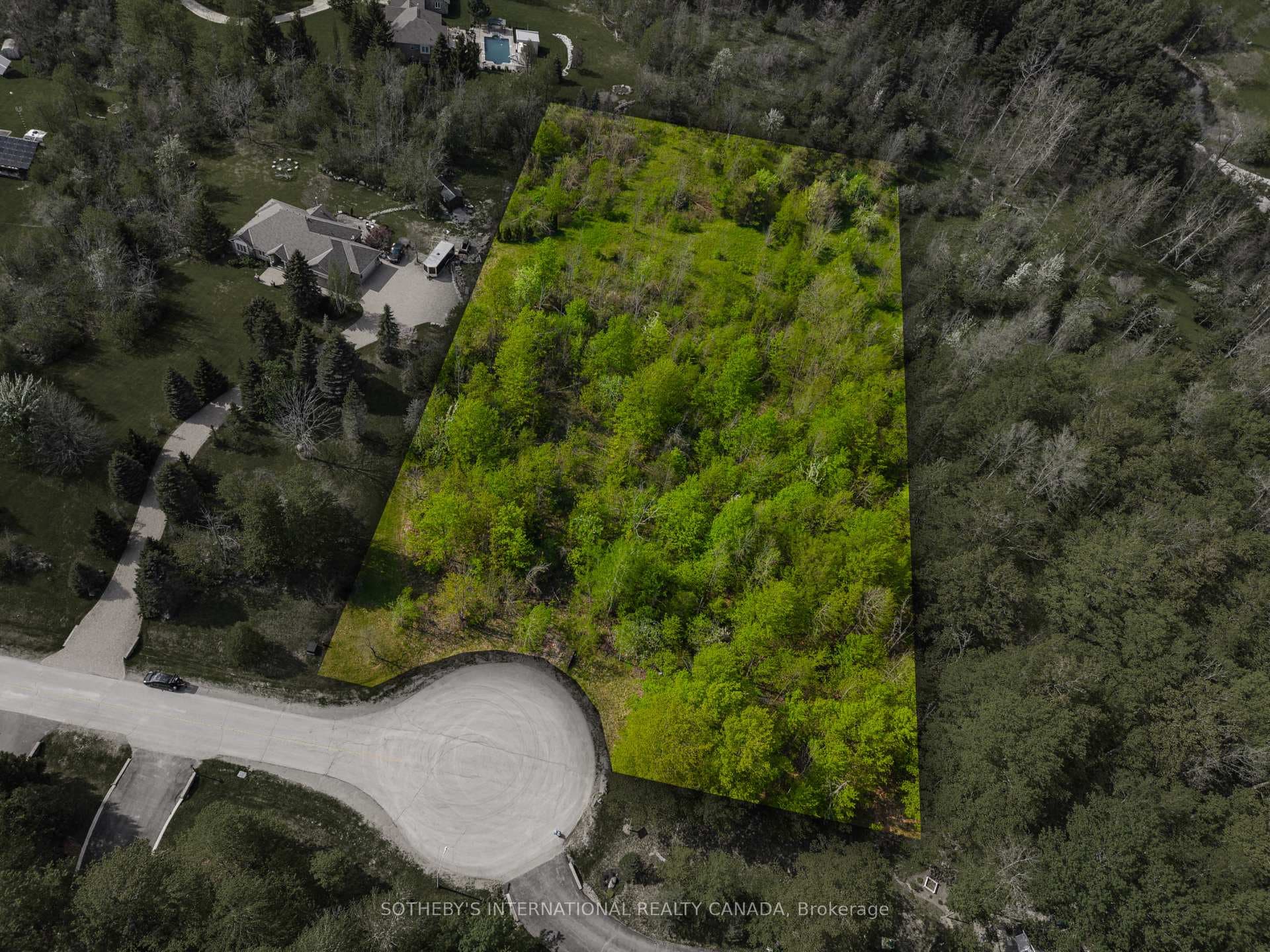 15 Morgan Drive, Halton Hills, ON L7J 2L7 - Photo 1