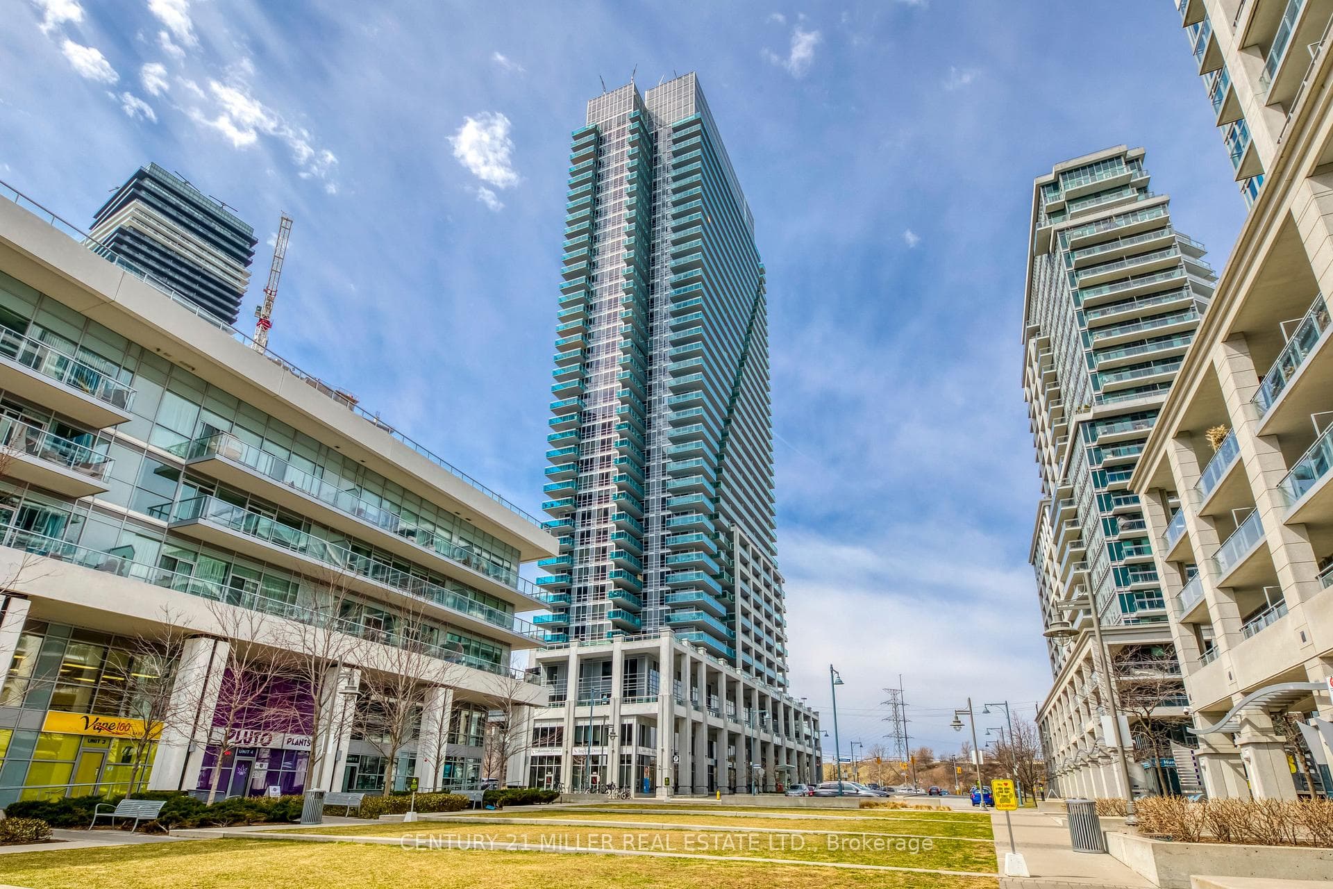 16 Brookers Lane Unit 2002, Toronto W06