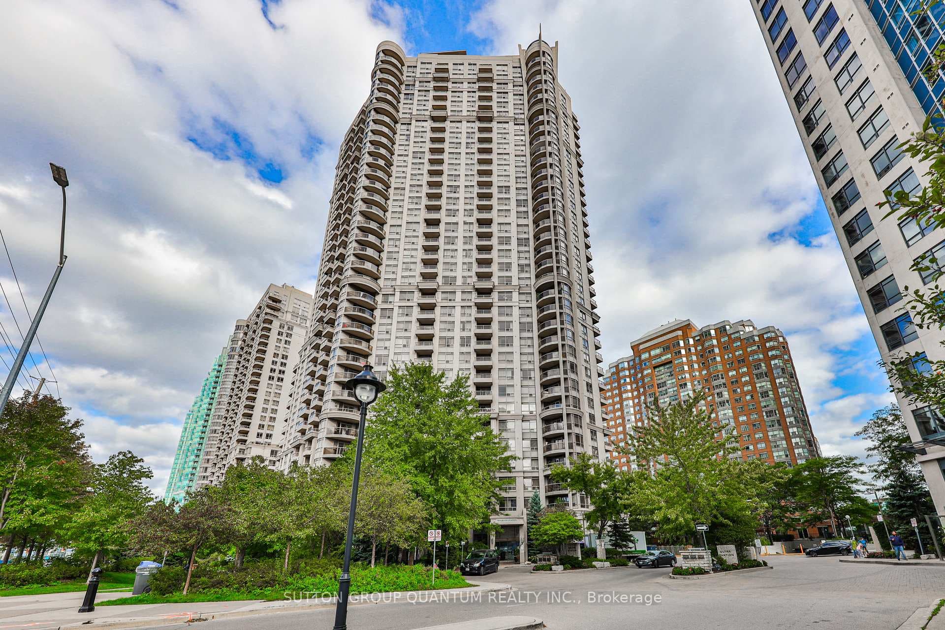 310 Burnhamthorpe Road Unit 1602, Mississauga, ON L5B 4P9 - Photo 1