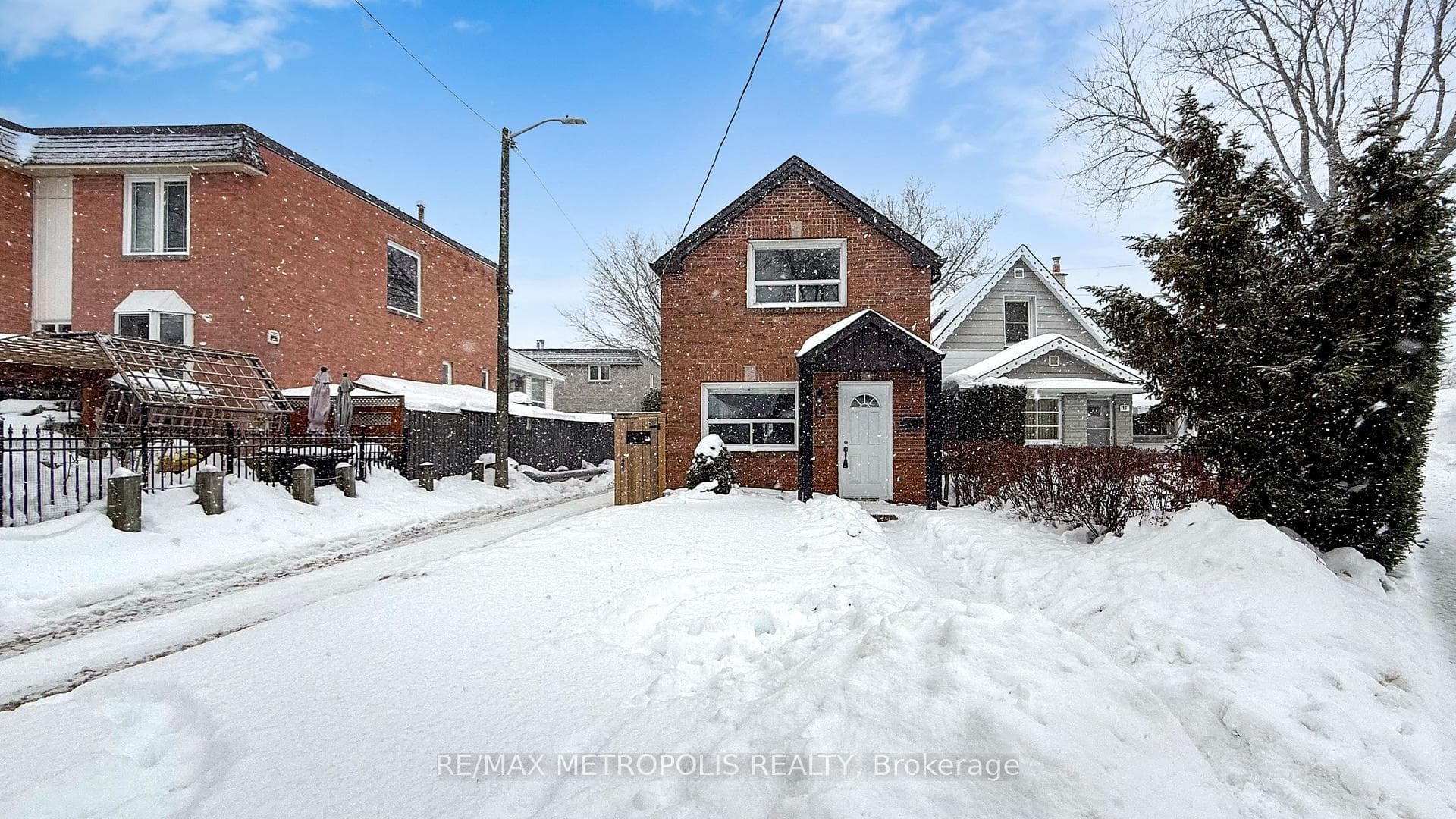 15 Eileen Avenue, Keelesdale / Eglinton West, ON M6N 1V5 - Photo 1