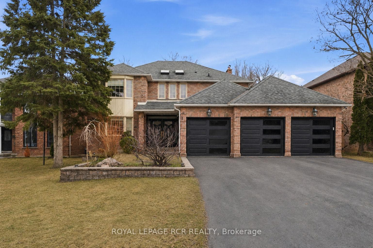 369 Kennedy Street, Aurora, ON L4G 5M5 - Photo 1