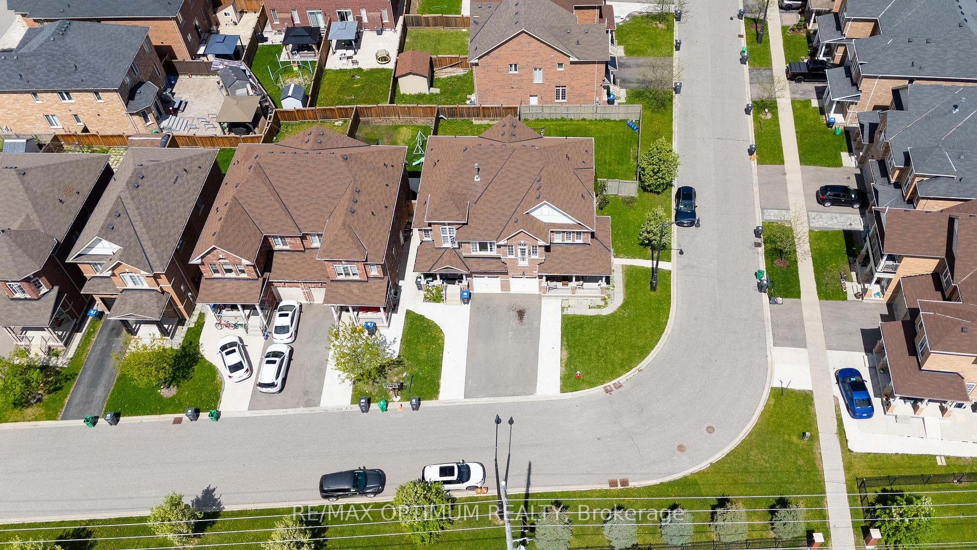 39 Divinity Circle, Brampton