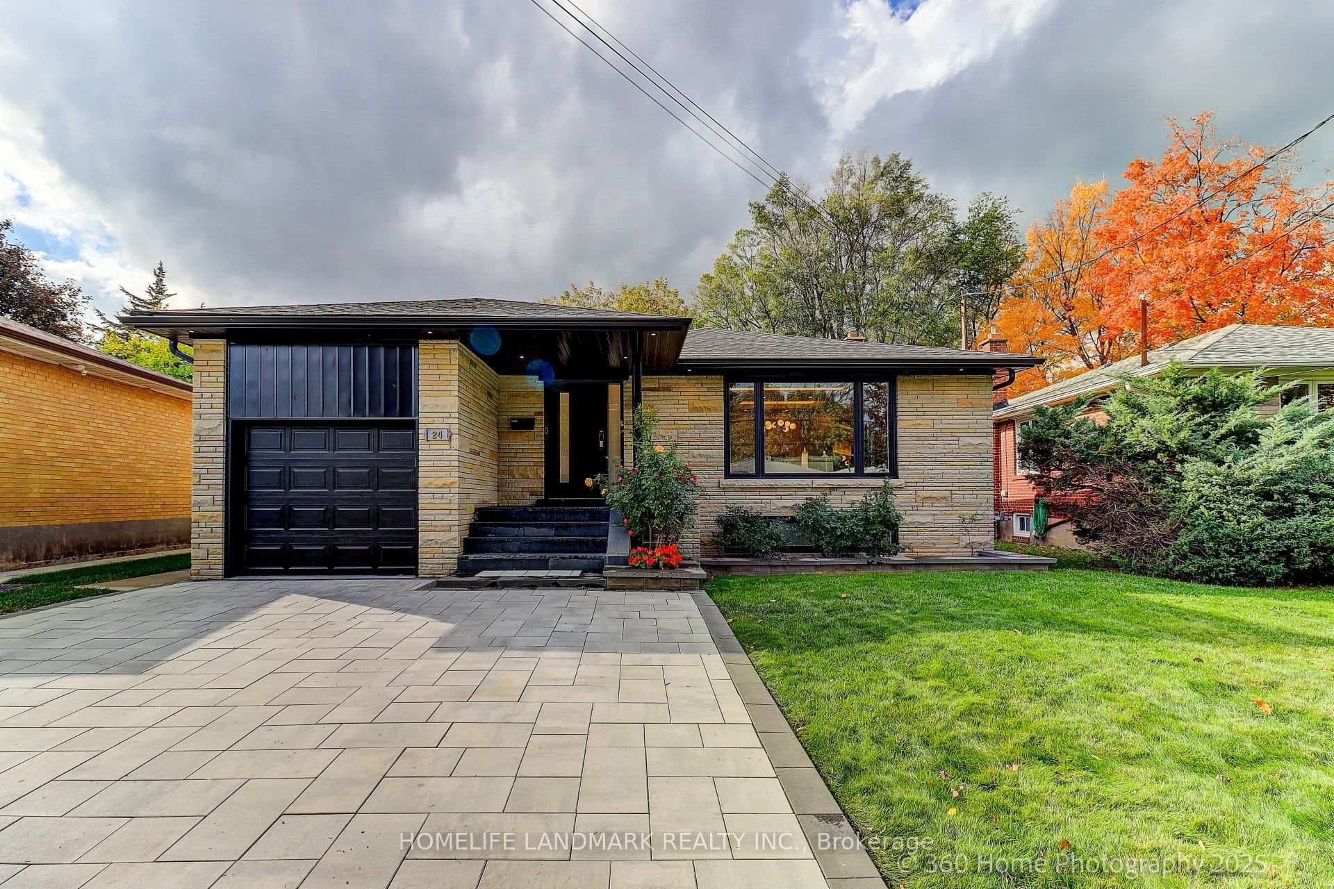 24 Evanston Drive, North York (Bathurst Manor / Clanton Park), ON M3H 5P1 - Photo 1