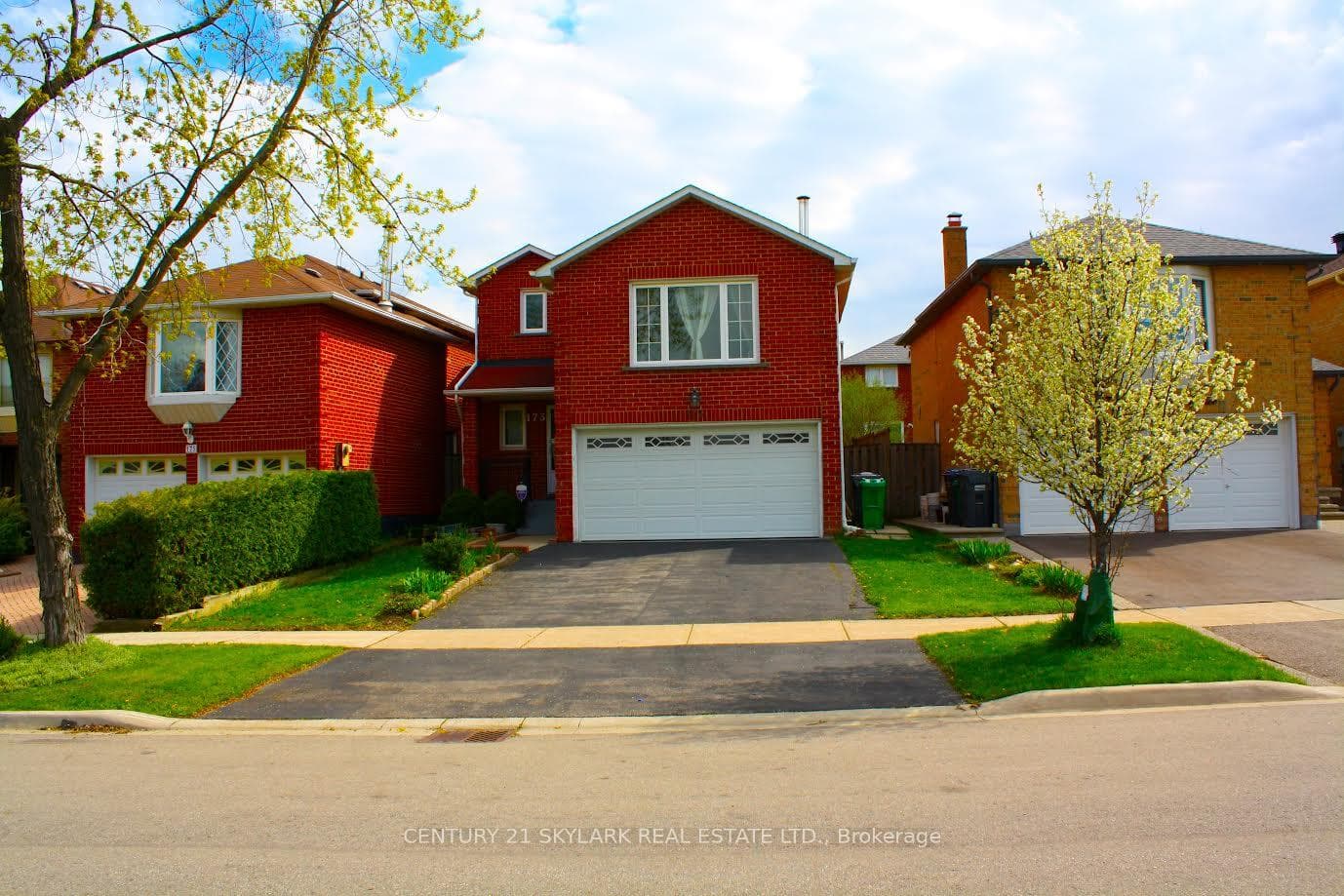 173 Lech Walesa Drive, Mississauga