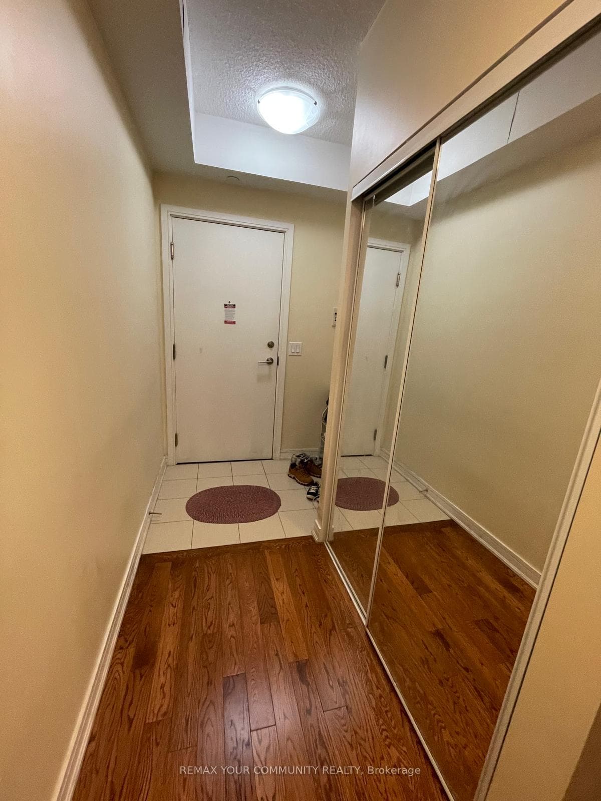 9191 Yonge Street Unit 518 SW, Richmond Hill, ON L4C 1E2 - Photo 1