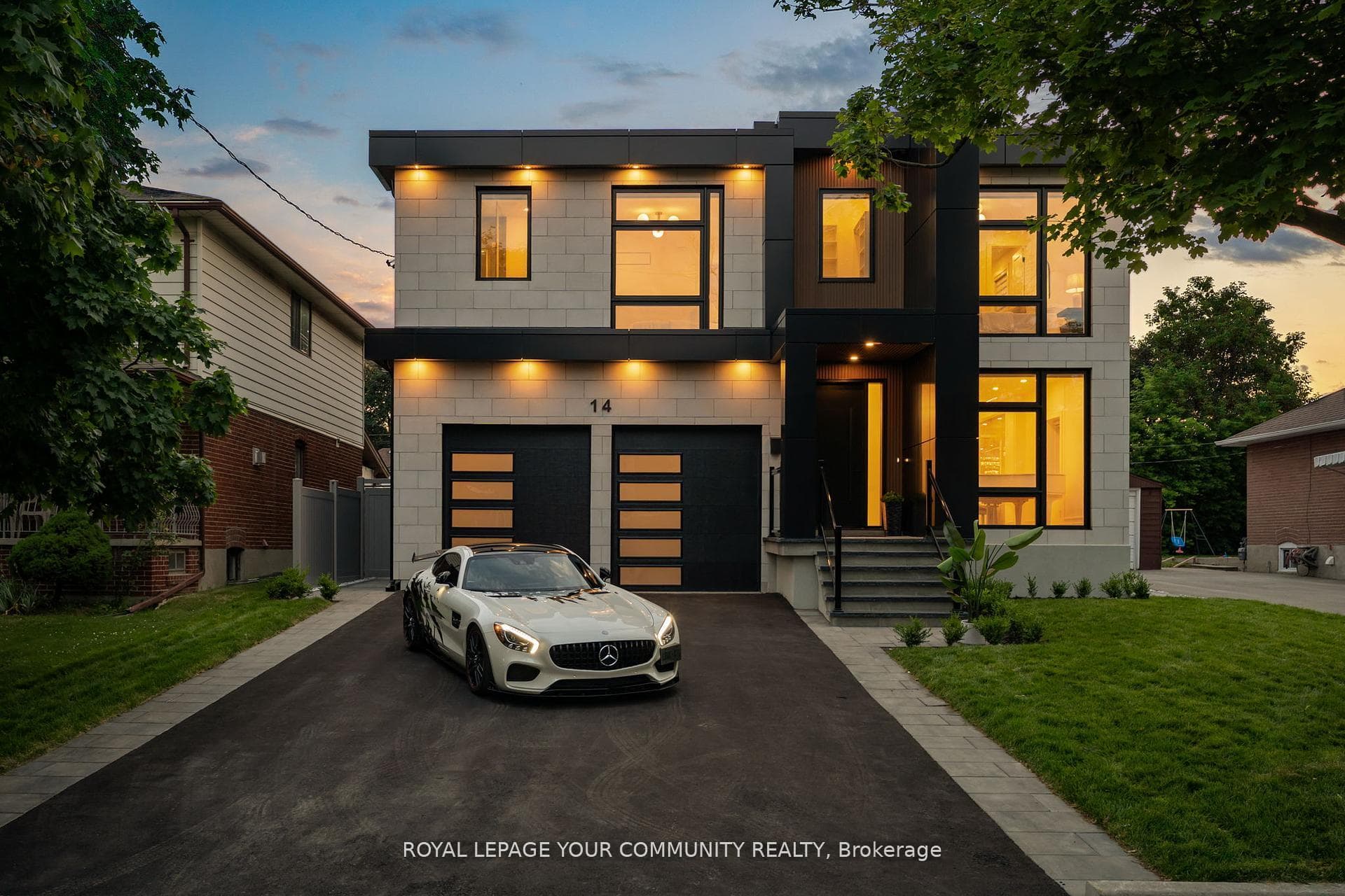 14 Ranwood Drive, York / Weston, ON M9N 3E9 - Photo 1
