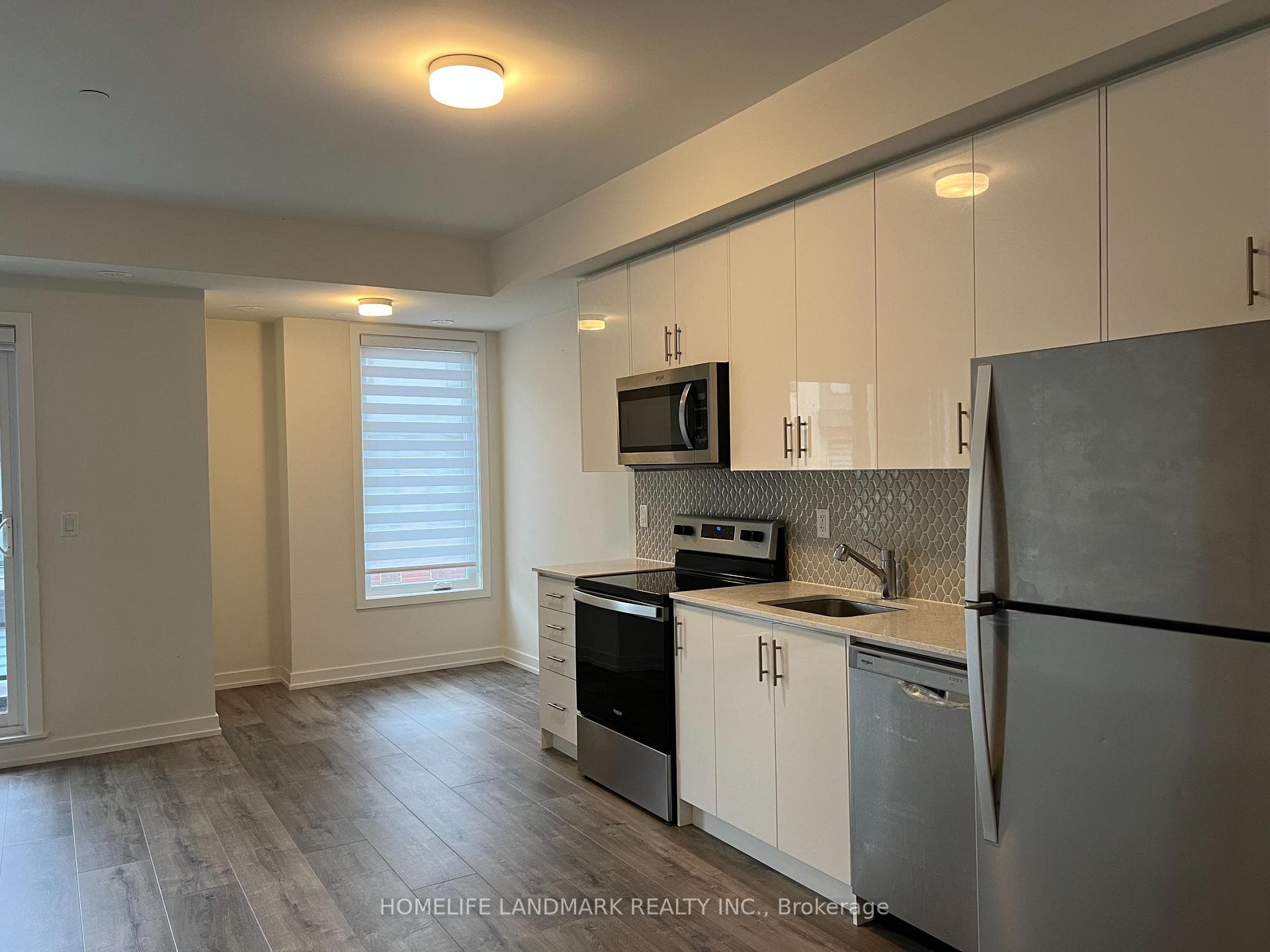3550 Colonial Drive Unit 28, Mississauga, ON L5L 0C1 - Photo 1