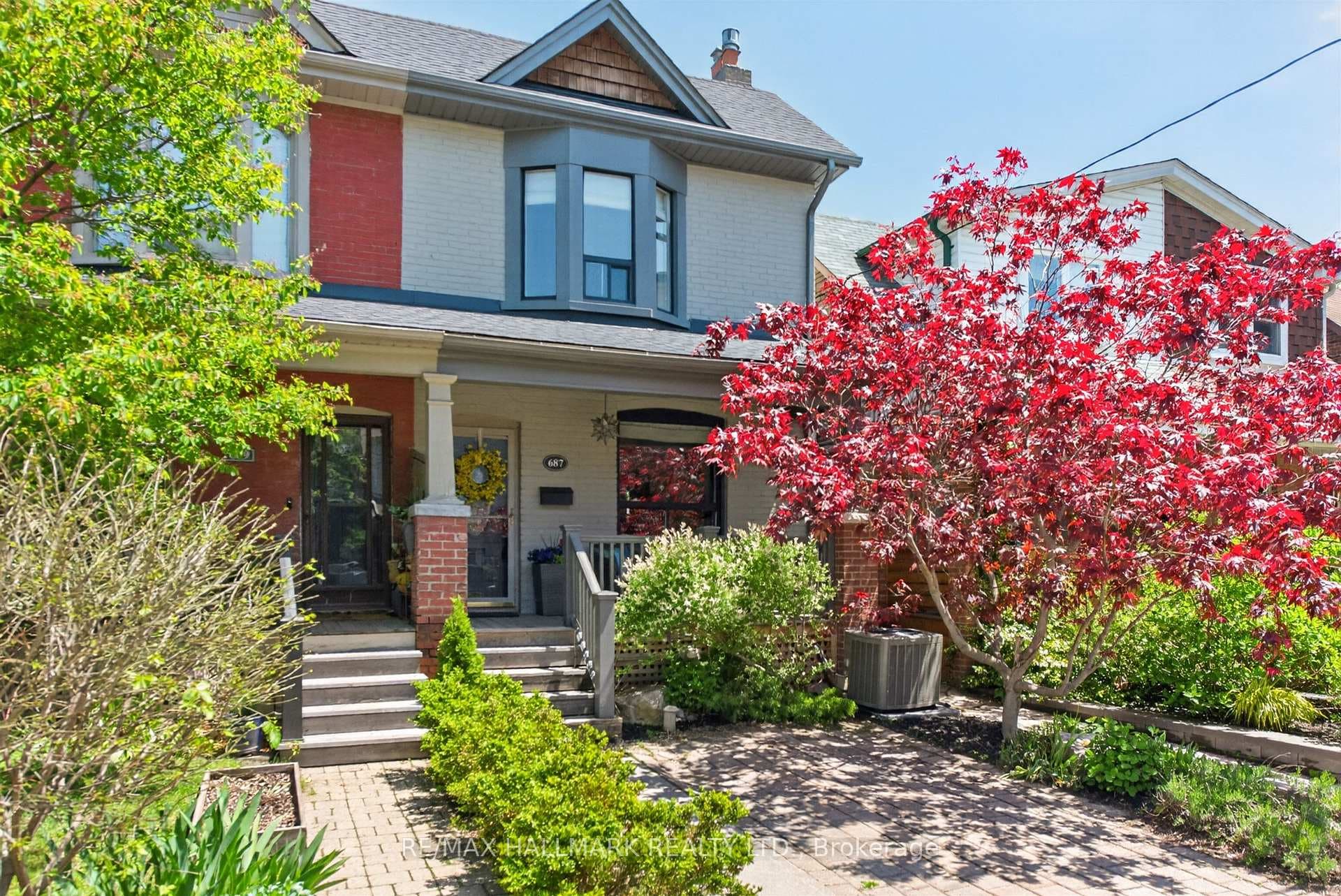 687 Durie Street, Bloor West Village / Swansea, ON M6S 3H4 - Photo 1