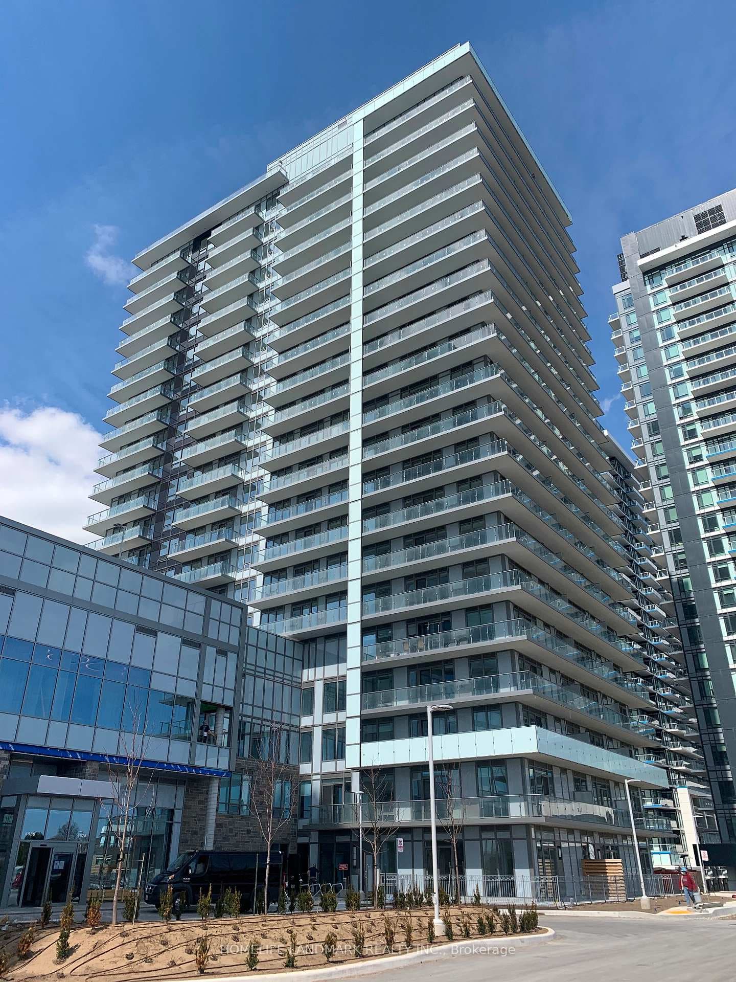 4675 Metcalfe Avenue Unit 610, Mississauga, ON L5M 0Z8 - Photo 1