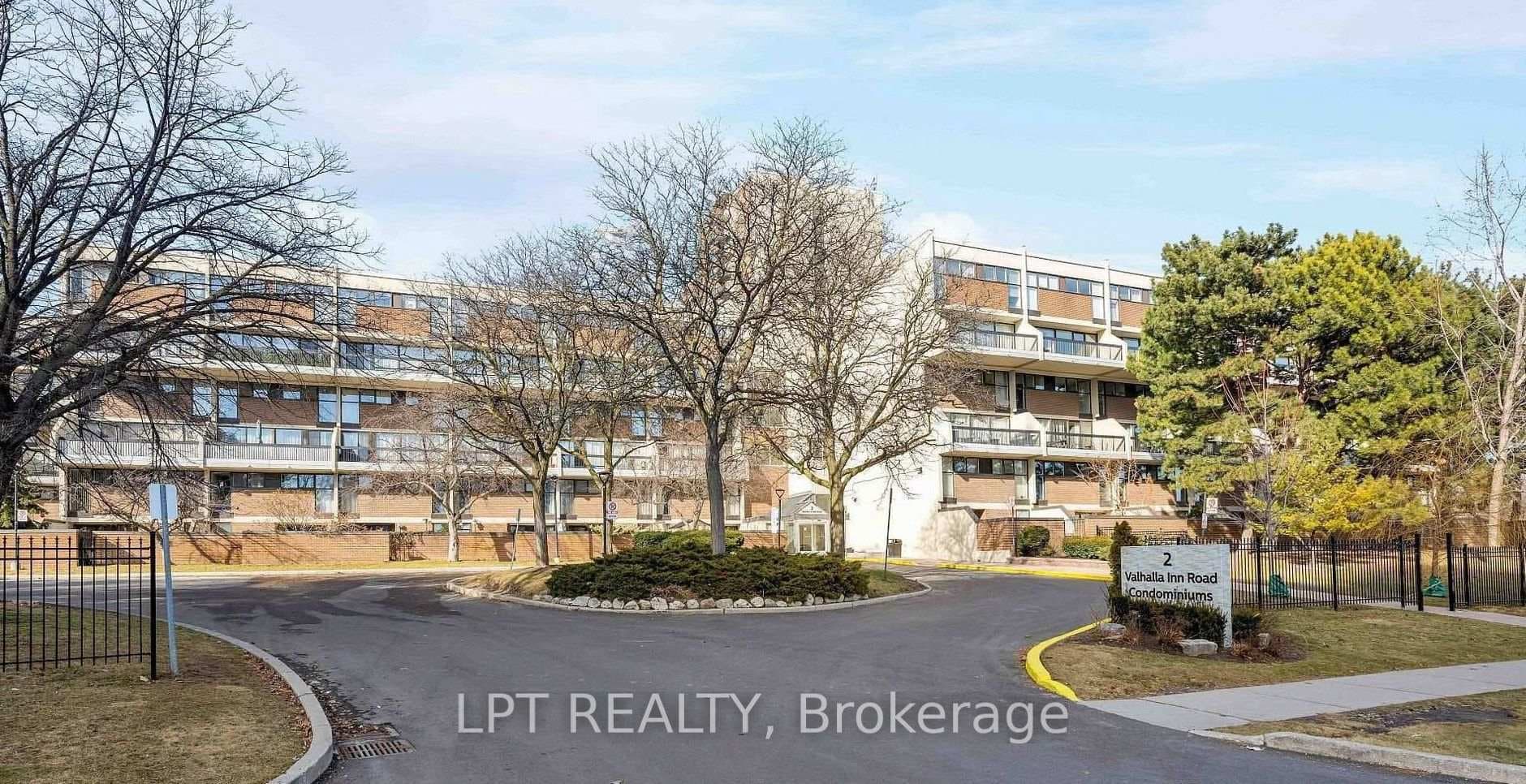2 Valhalla Inn Road Unit 332, Etobicoke (Islington / Rexdale), ON M9B 6C3 - Photo 1