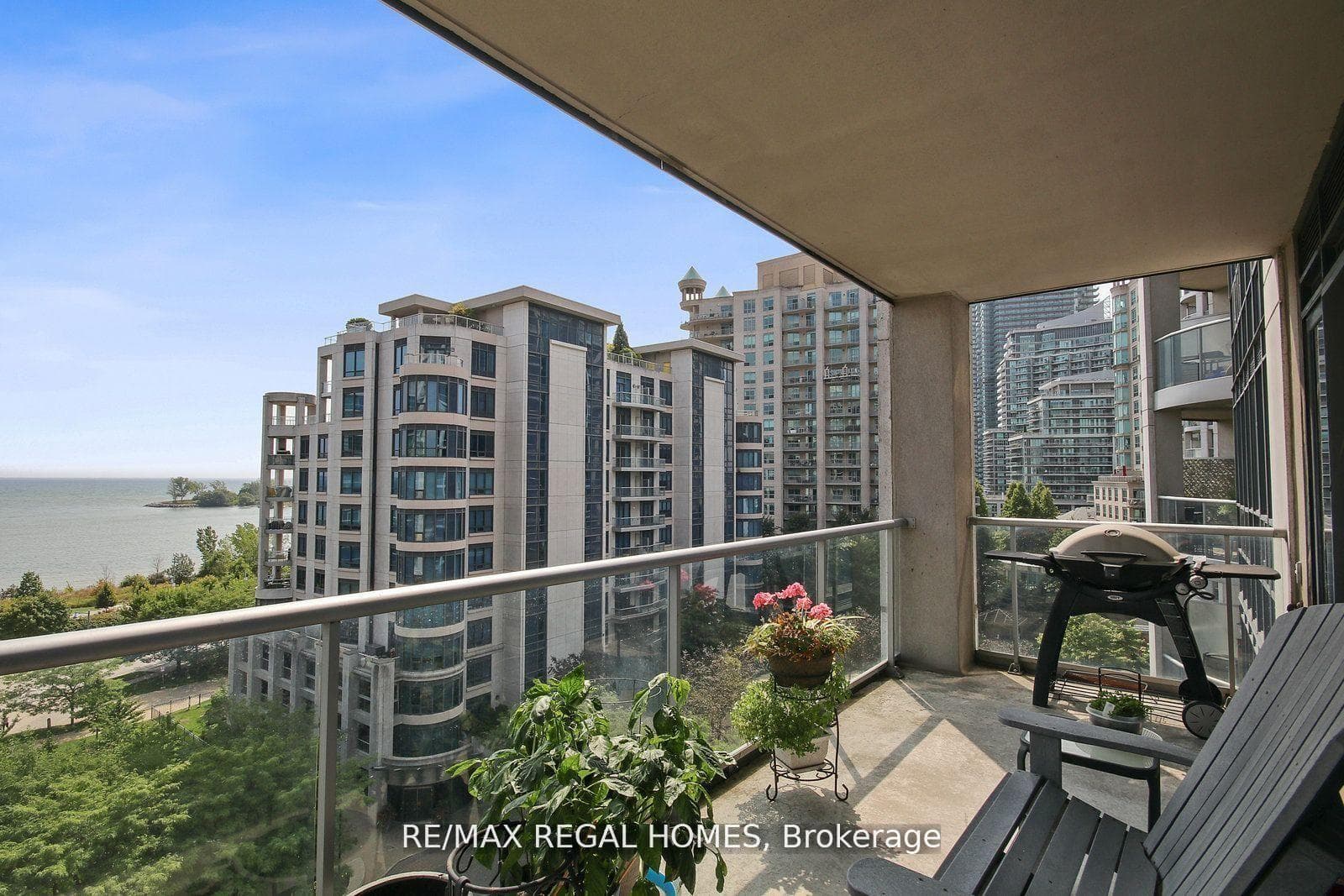 2083 Lake Shore Boulevard Unit 710, Liberty Village / Parkdale / South Parkdale, ON M8V 2Z6 - Photo 1