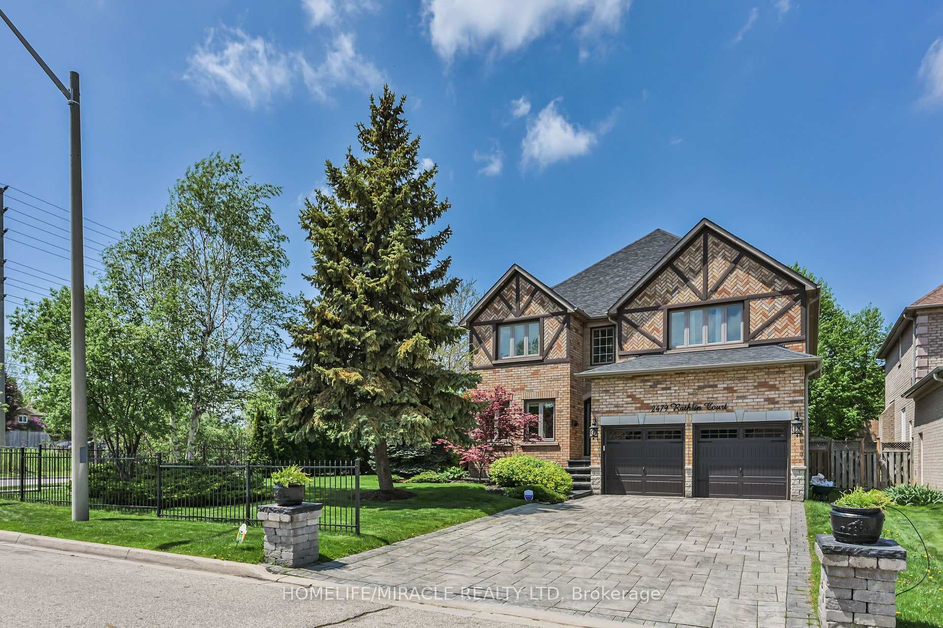2479 Rathlin Court, Mississauga, ON L5K 2S4 - Photo 1