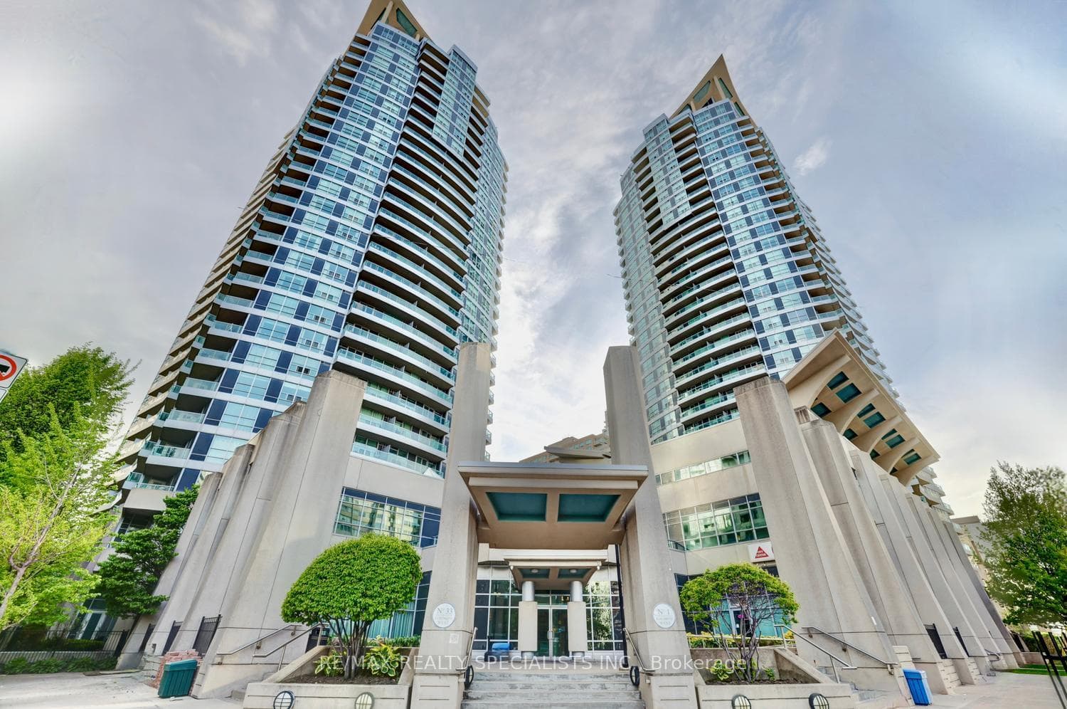 33 Elm Drive Unit 2108, Mississauga