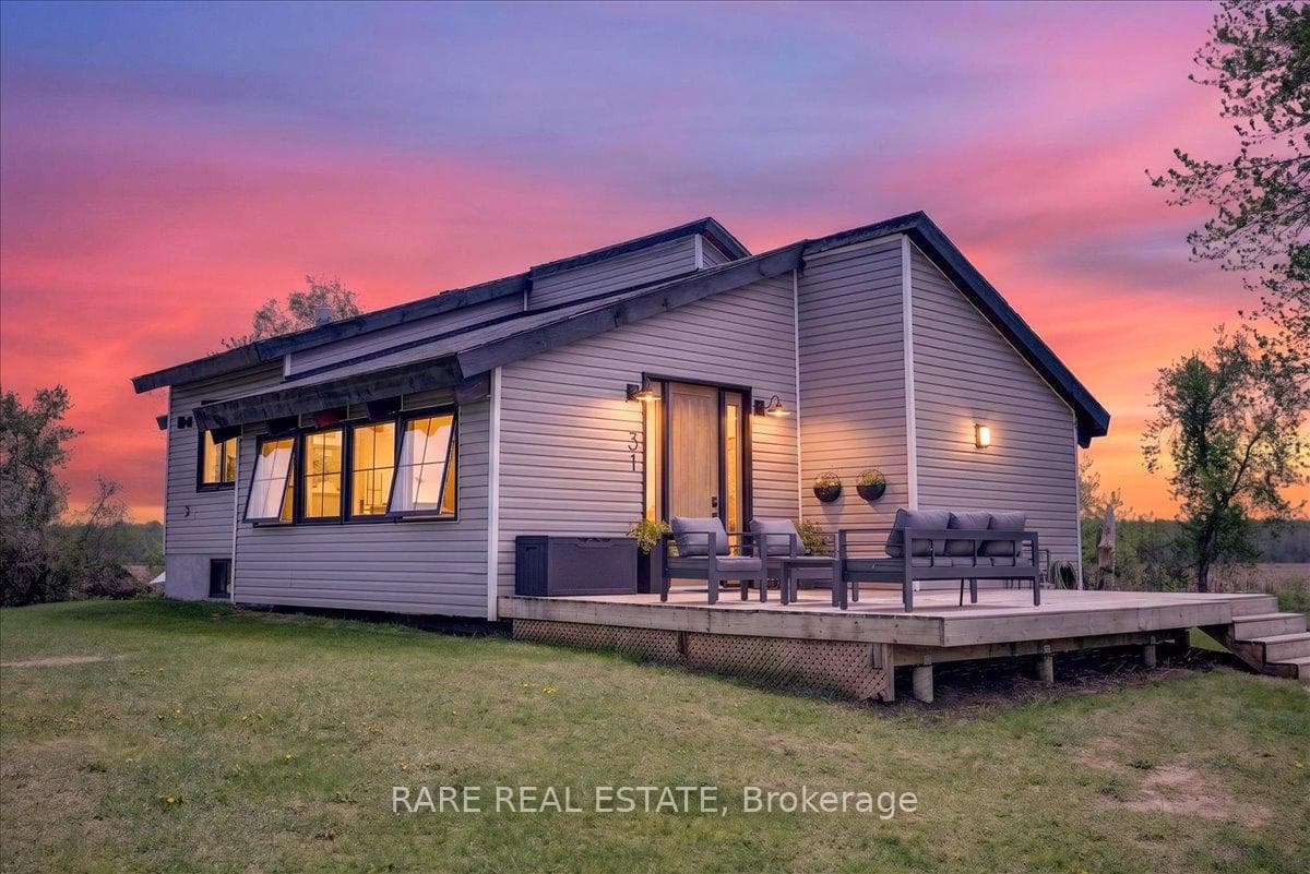 31 CREEMORE Avenue, Clearview