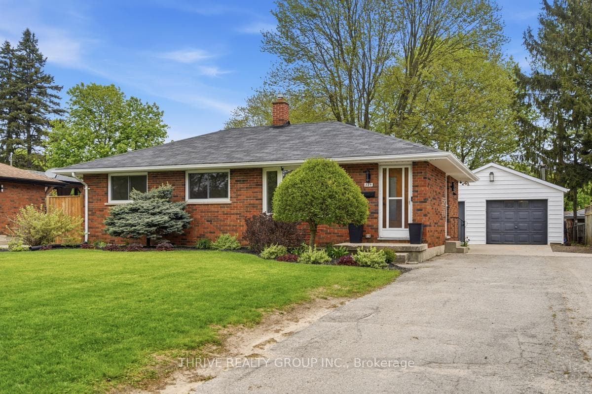 329 STRATHROYAL Avenue, Strathroy-Caradoc
