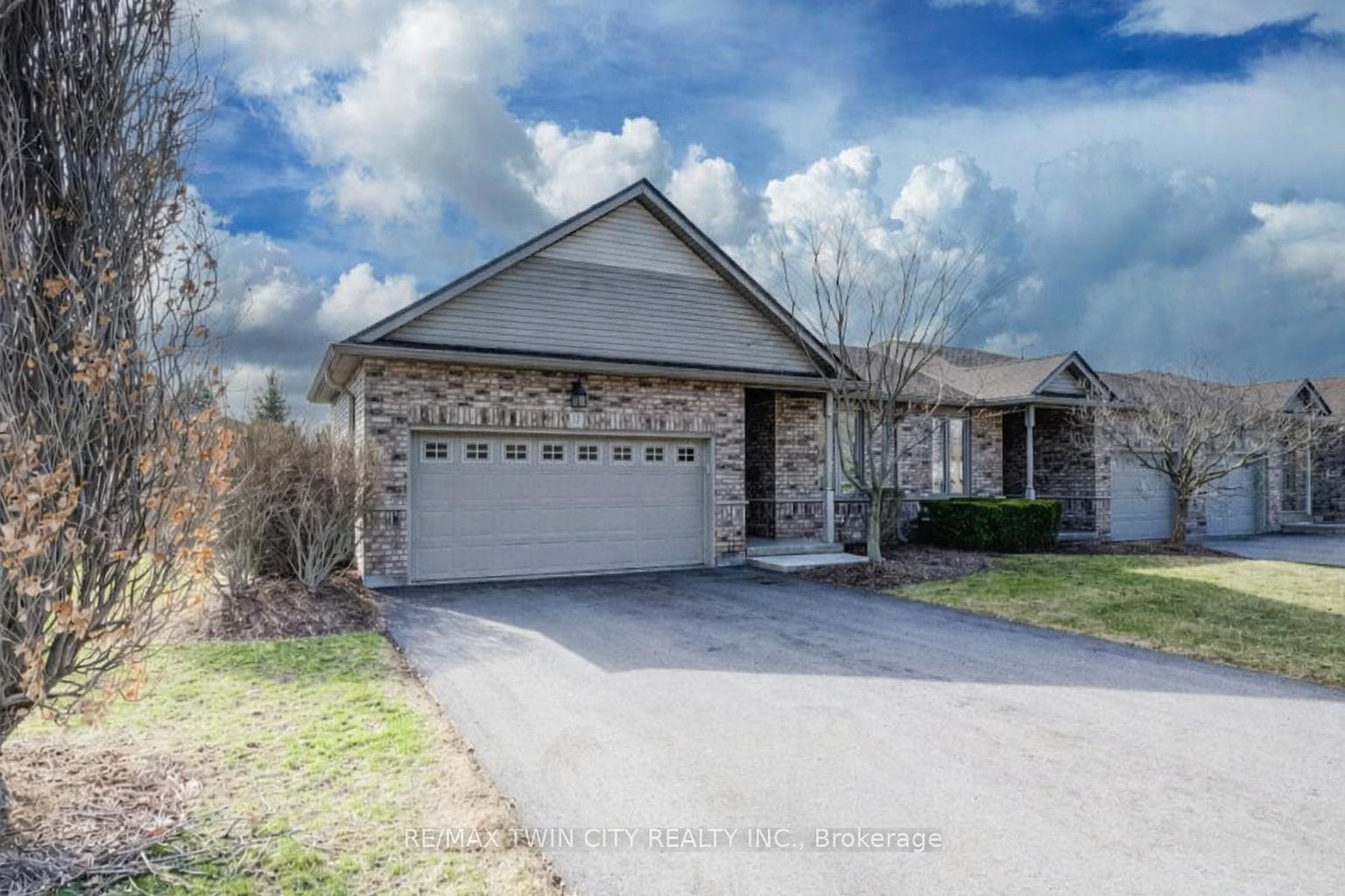 20 Isherwood Avenue Unit 17, Cambridge, ON N1R 8P9 - Photo 1