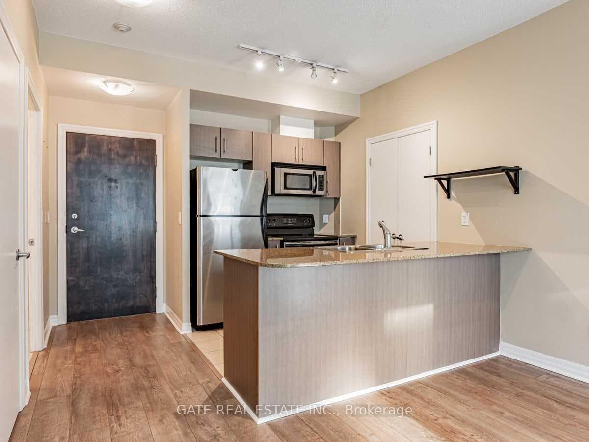 12 Yonge Street Unit 2405, Downtown Toronto / Waterfront, ON M5E 1R4 - Photo 1