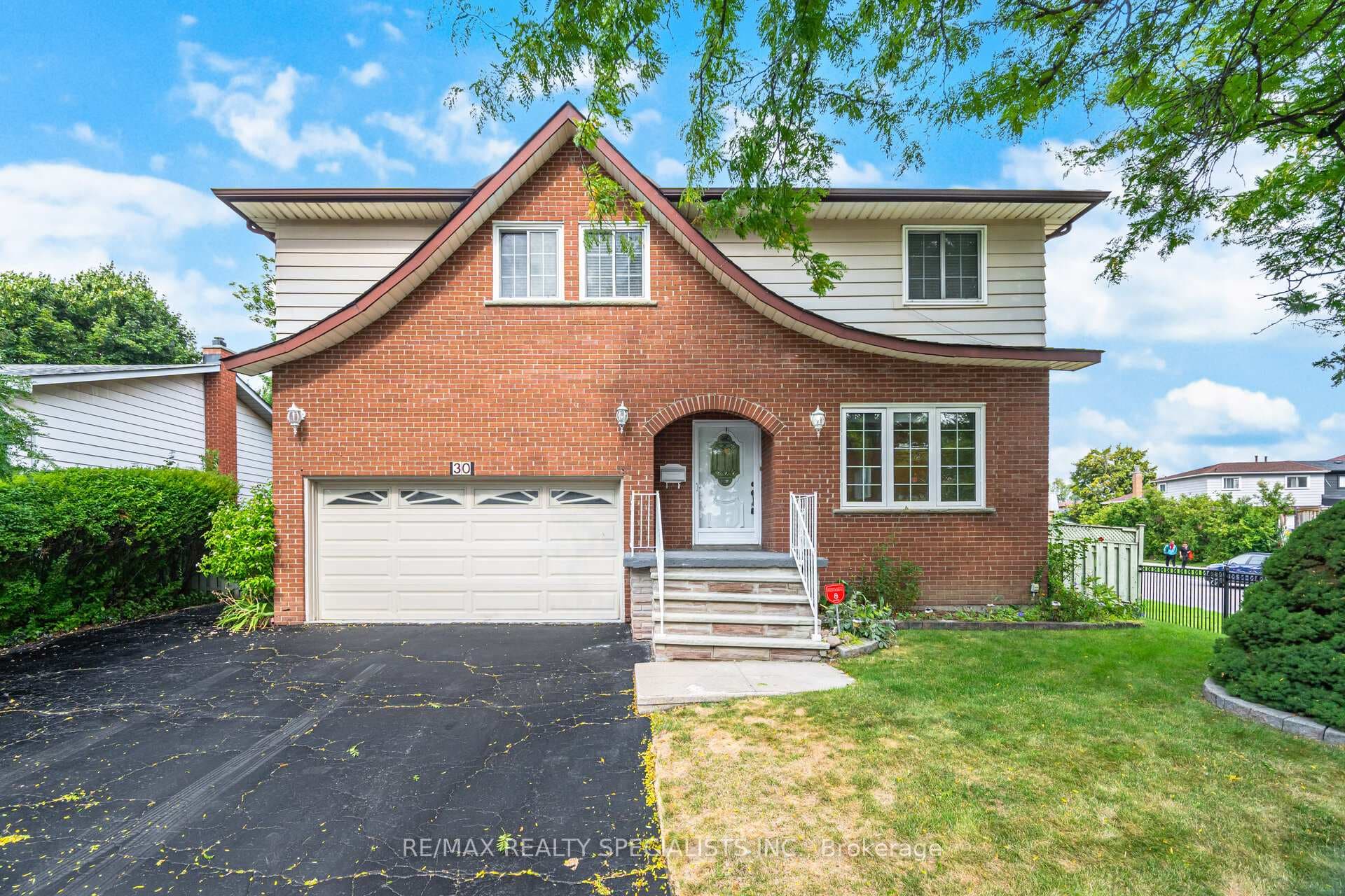 30 Linkdale Road, Brampton, ON L6V 2Y5 - Photo 1