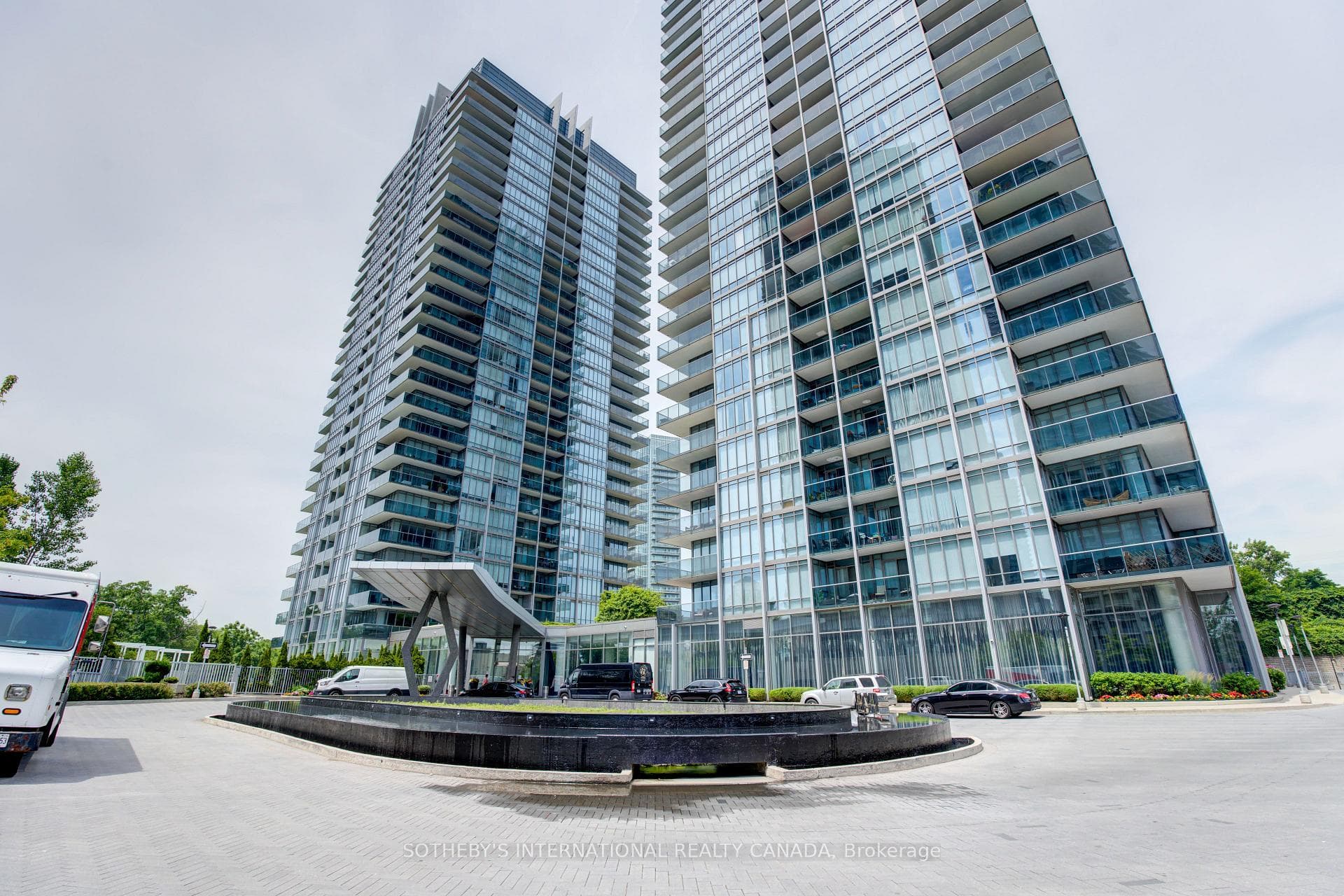 88 Park Lawn Road Unit 2605, Liberty Village / Parkdale / South Parkdale, ON M8Y 0B5 - Photo 1