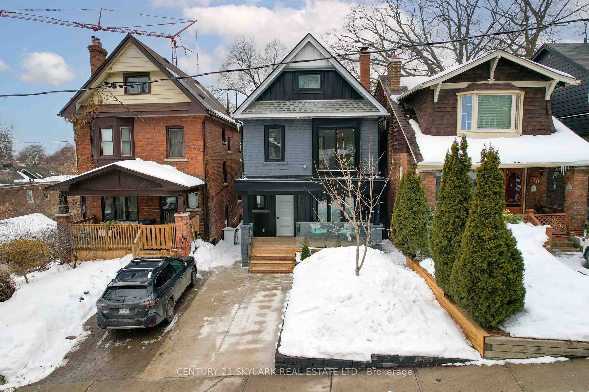 208 Gainsborough Road, The Beaches / Upper Beaches, ON M4L 3C6 - Photo 1