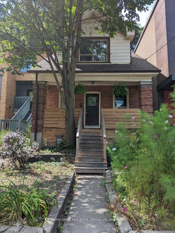 264A Hastings Avenue Unit Upper, Riverdale / Leslieville, ON M4L 2M1 - Photo 1