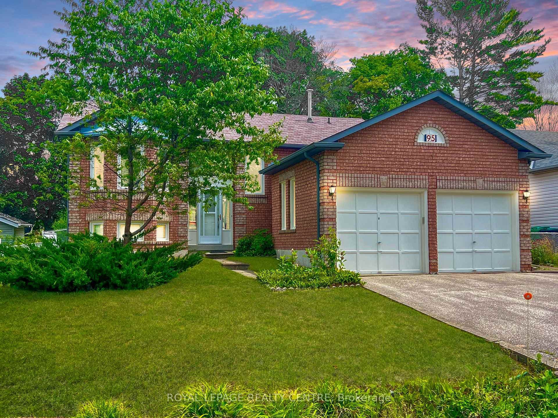 95 Leo Boulevard, Wasaga Beach
