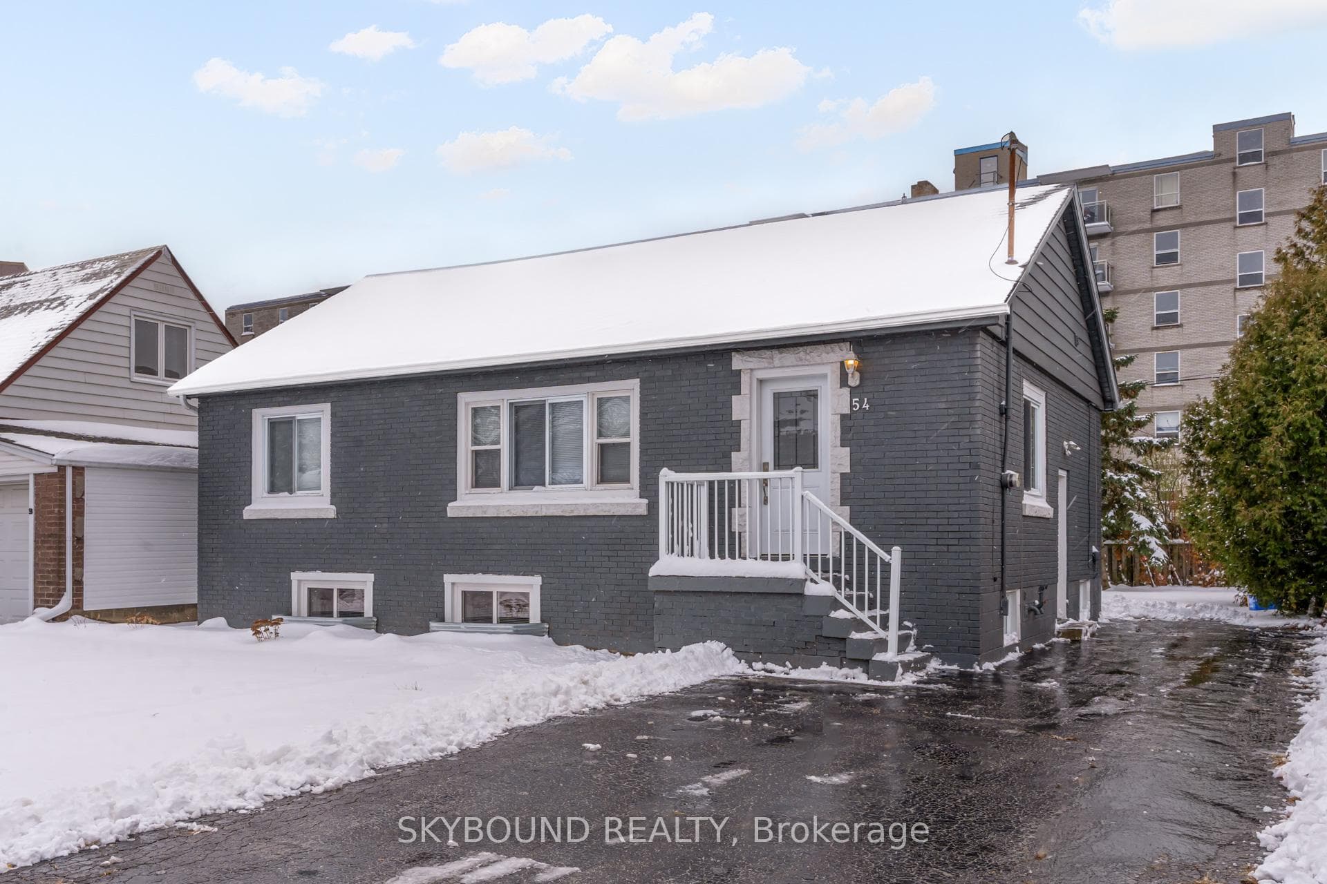 54 Duncombe Drive, Hamilton, ON L9A 2G2 - Photo 1