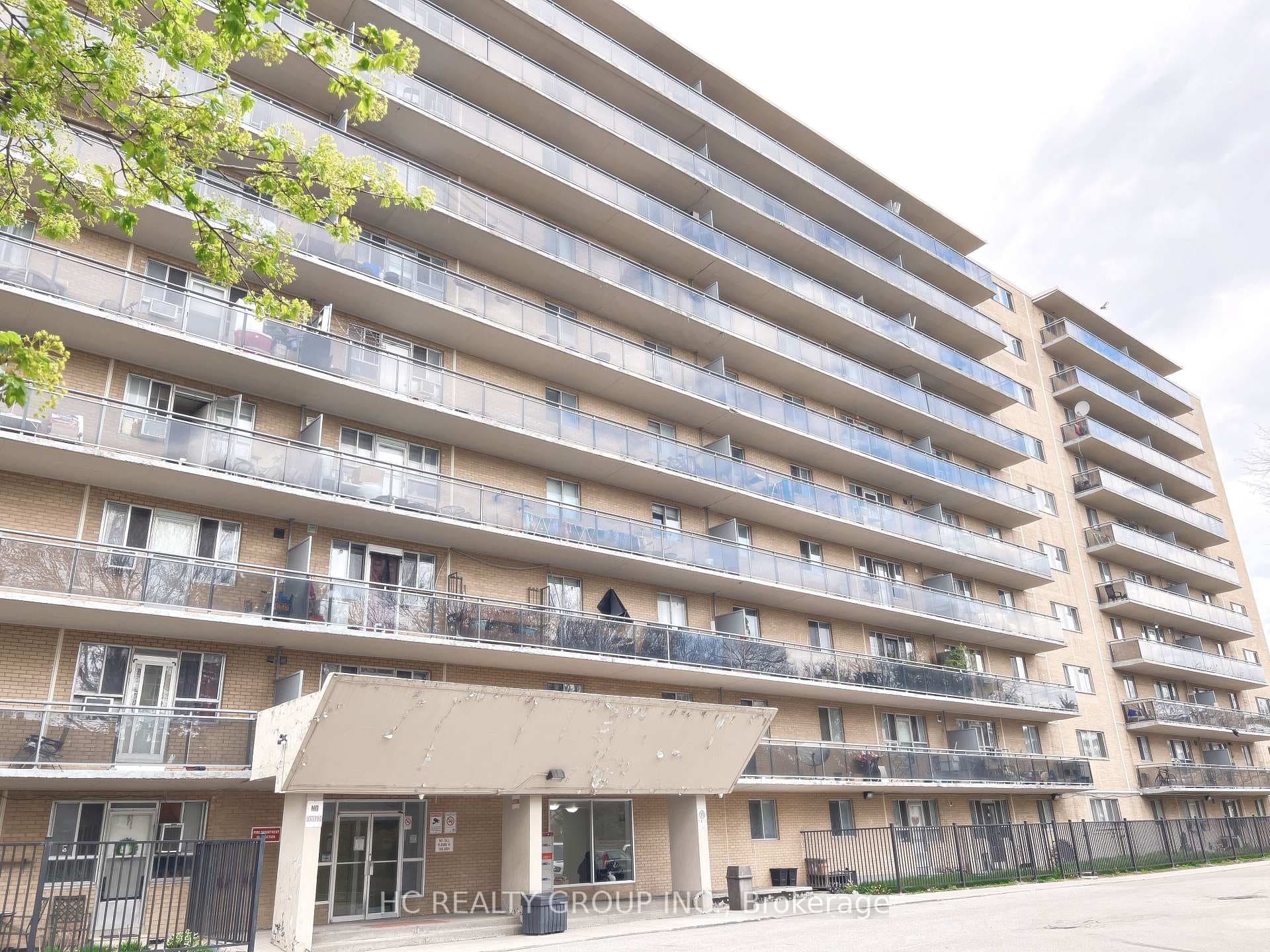100 Dundalk Drive Unit 107, Dorset Park / Kennedy Park, ON M1P 4V2 - Photo 1