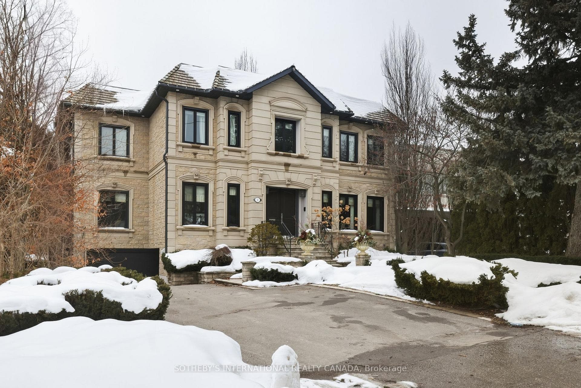 4 Ridgefield Road, Bridle Path / York Mills / Hoggs Hollow, ON M4N 3H8 - Photo 1